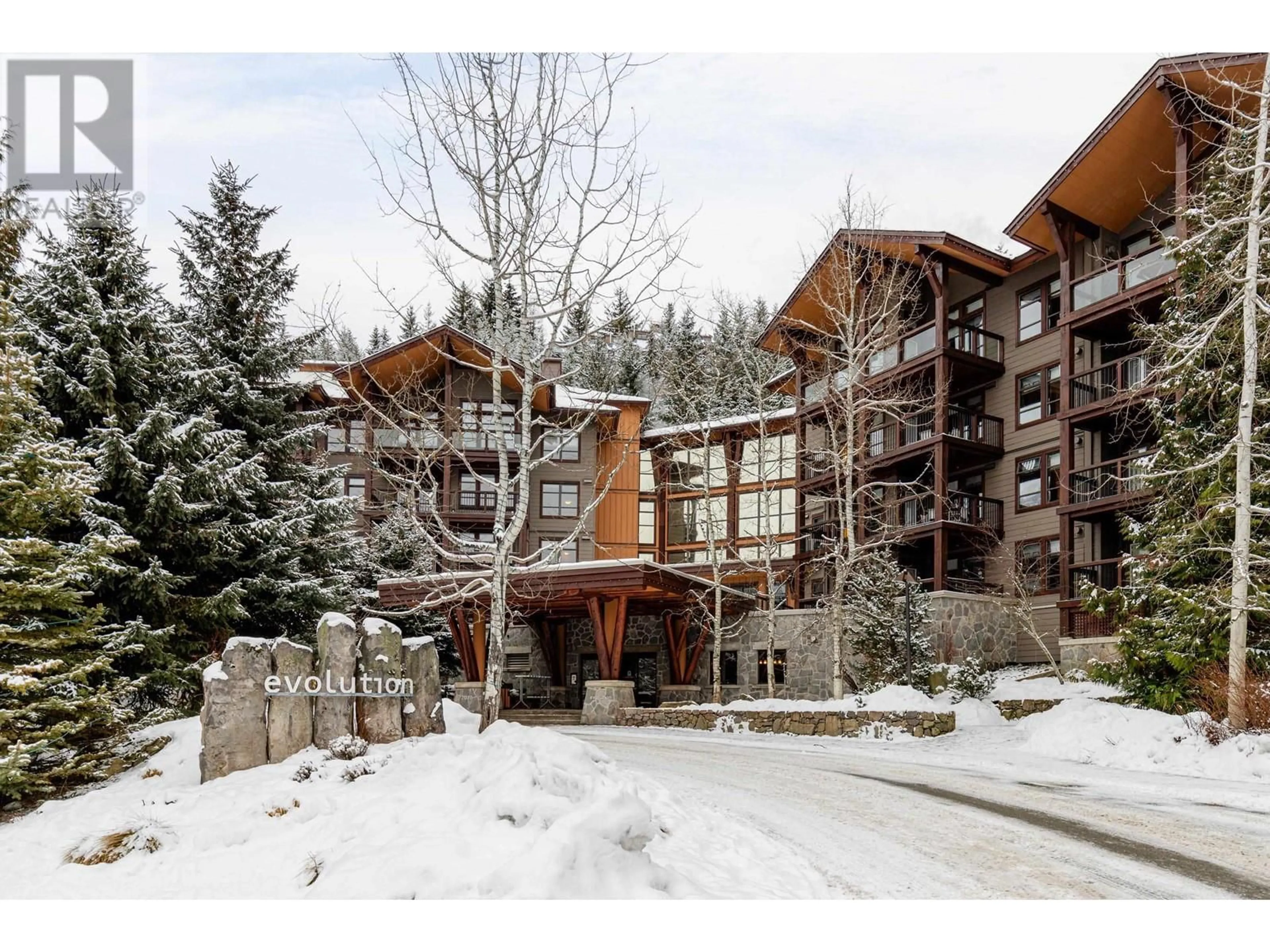 Indoor foyer for 107A - 2020 LONDON LANE, Whistler British Columbia V8E0B6