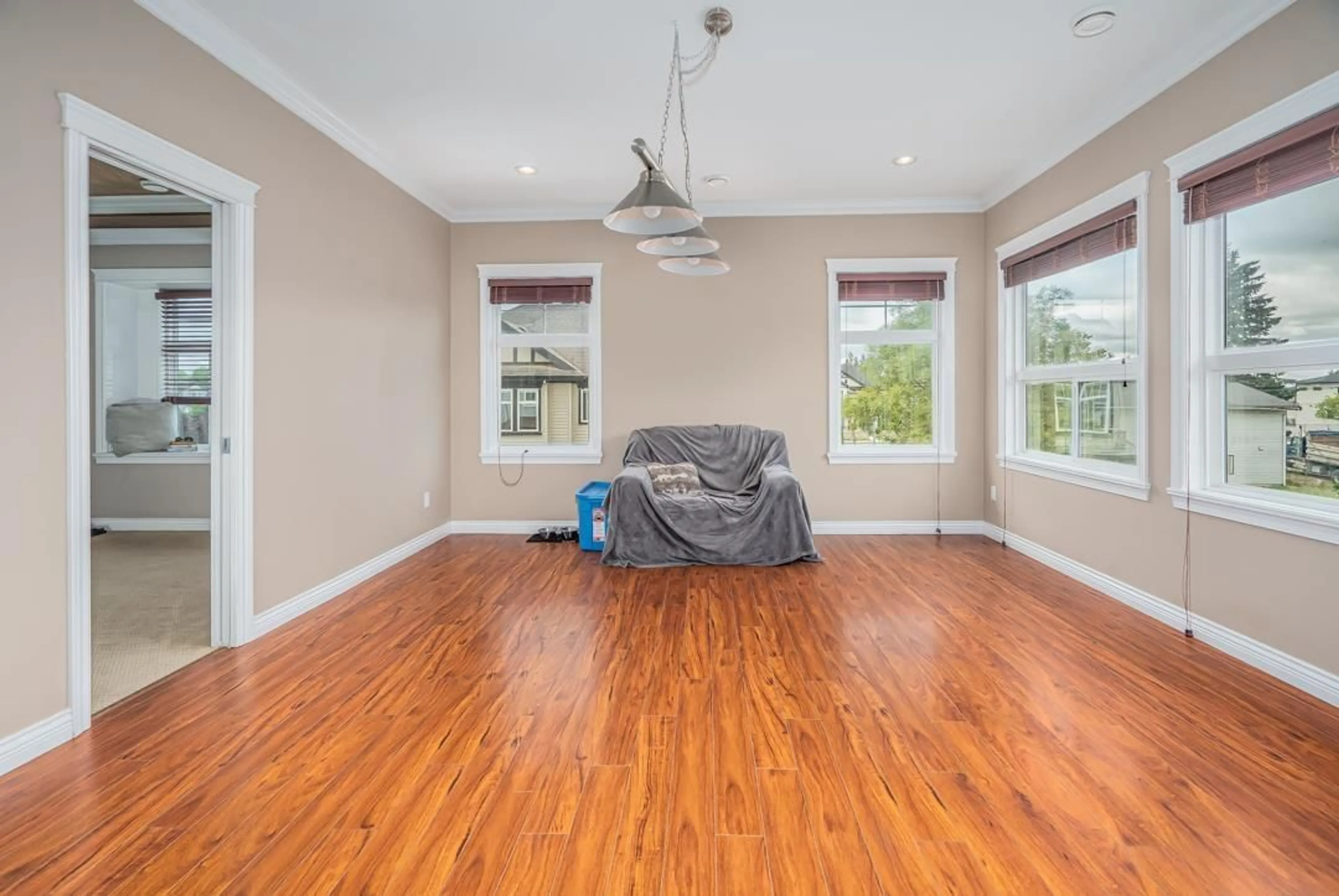 Living room with furniture, wood/laminate floor for 8433 FENNELL STREET, Mission British Columbia V4S1M5