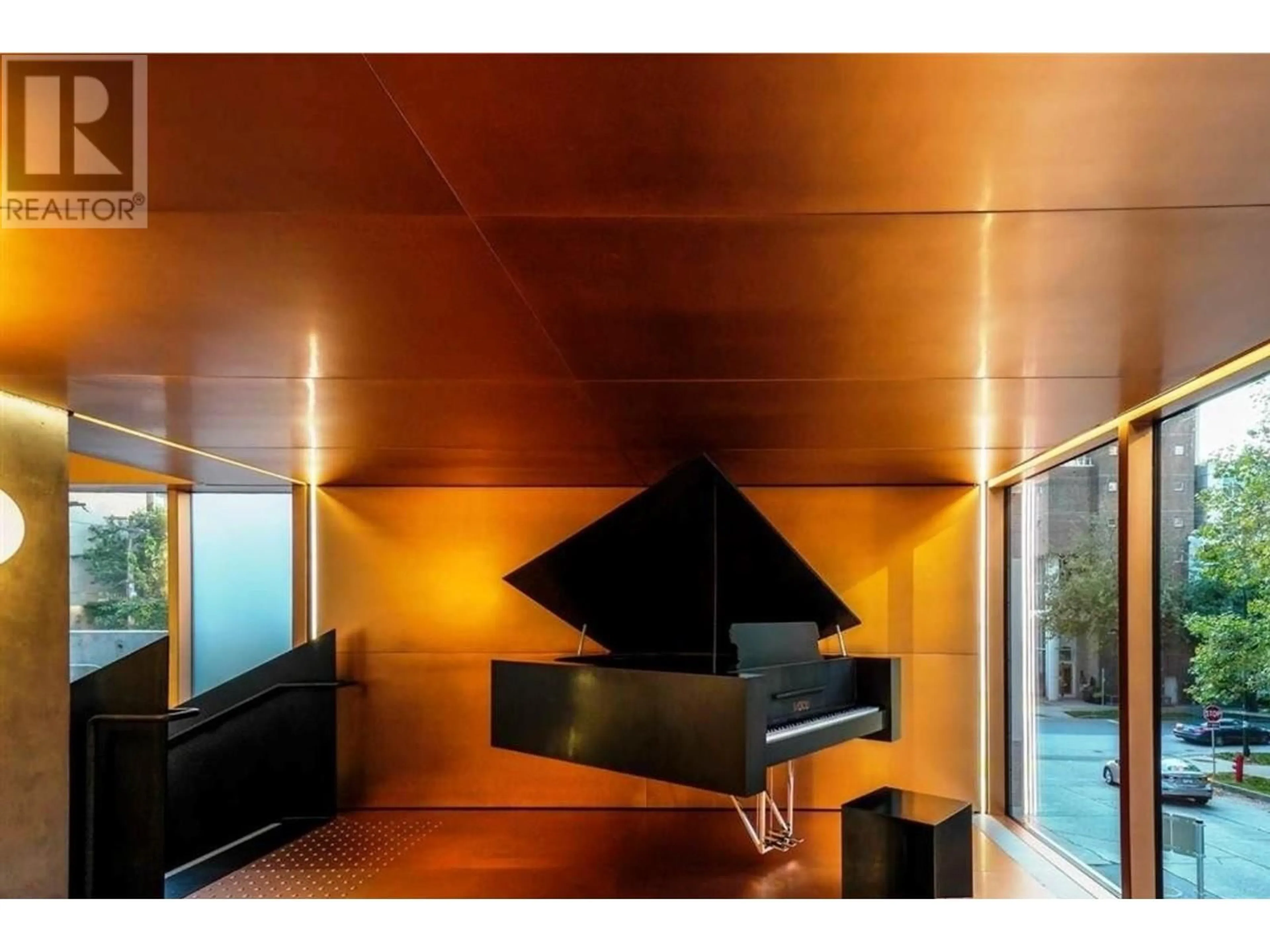 Indoor foyer for 3308 - 1480 HOWE STREET, Vancouver British Columbia V6Z0G5