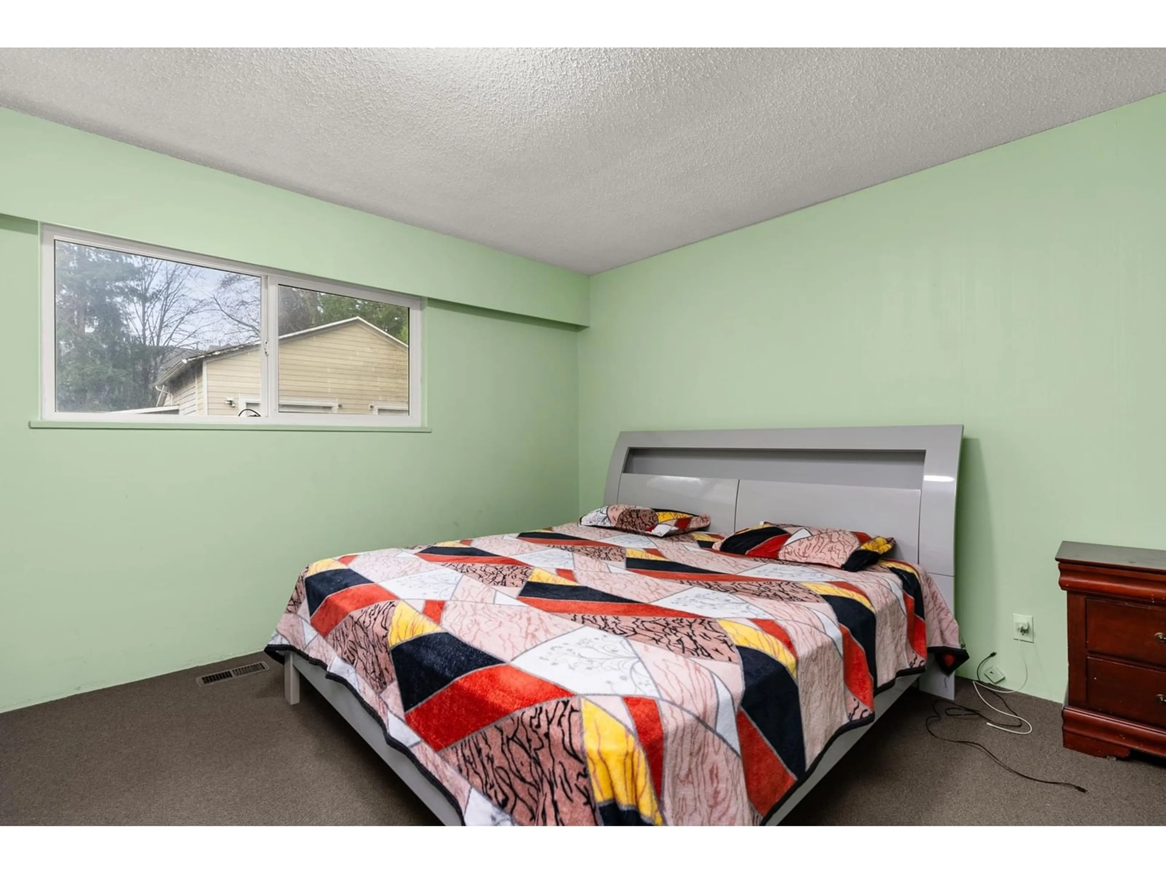 Bedroom with bed, unknown for 6713 140 STREET, Surrey British Columbia V3W5J3