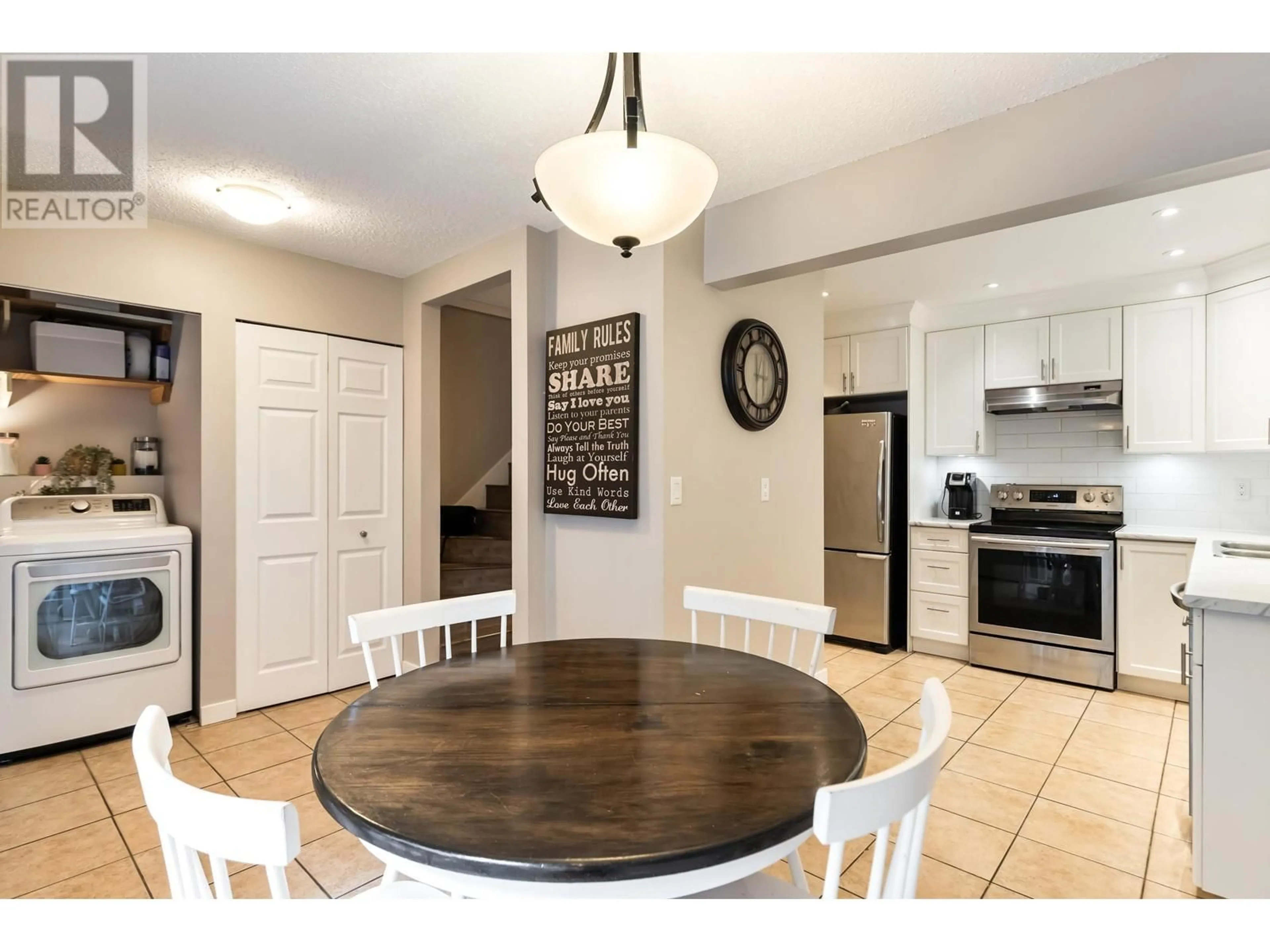 Open concept kitchen, unknown for 22 1140 EAGLERIDGE DRIVE, Coquitlam British Columbia V3E1C2