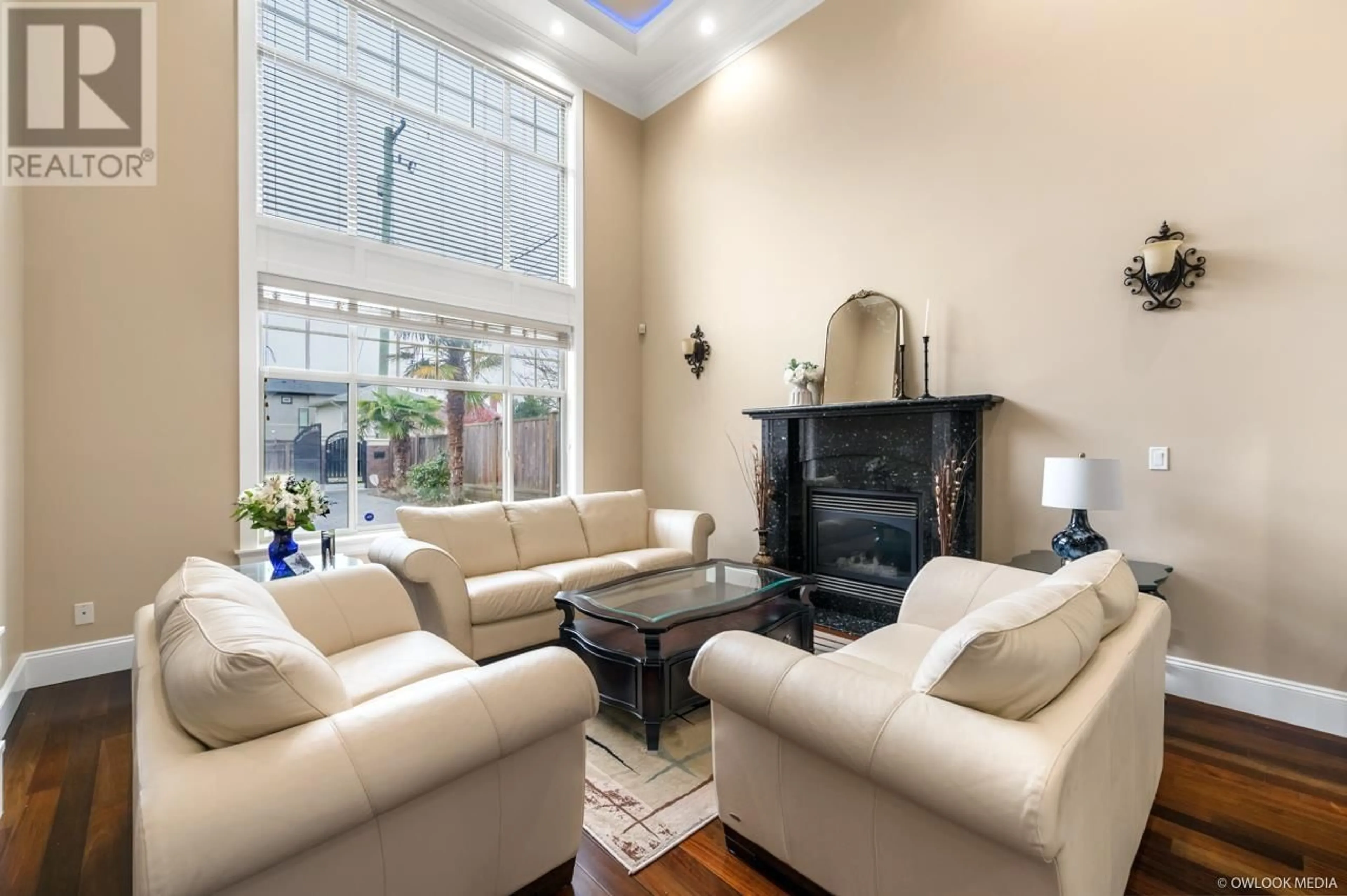 Living room with furniture, unknown for 4700 WEBSTER ROAD, Richmond British Columbia V7C1L3