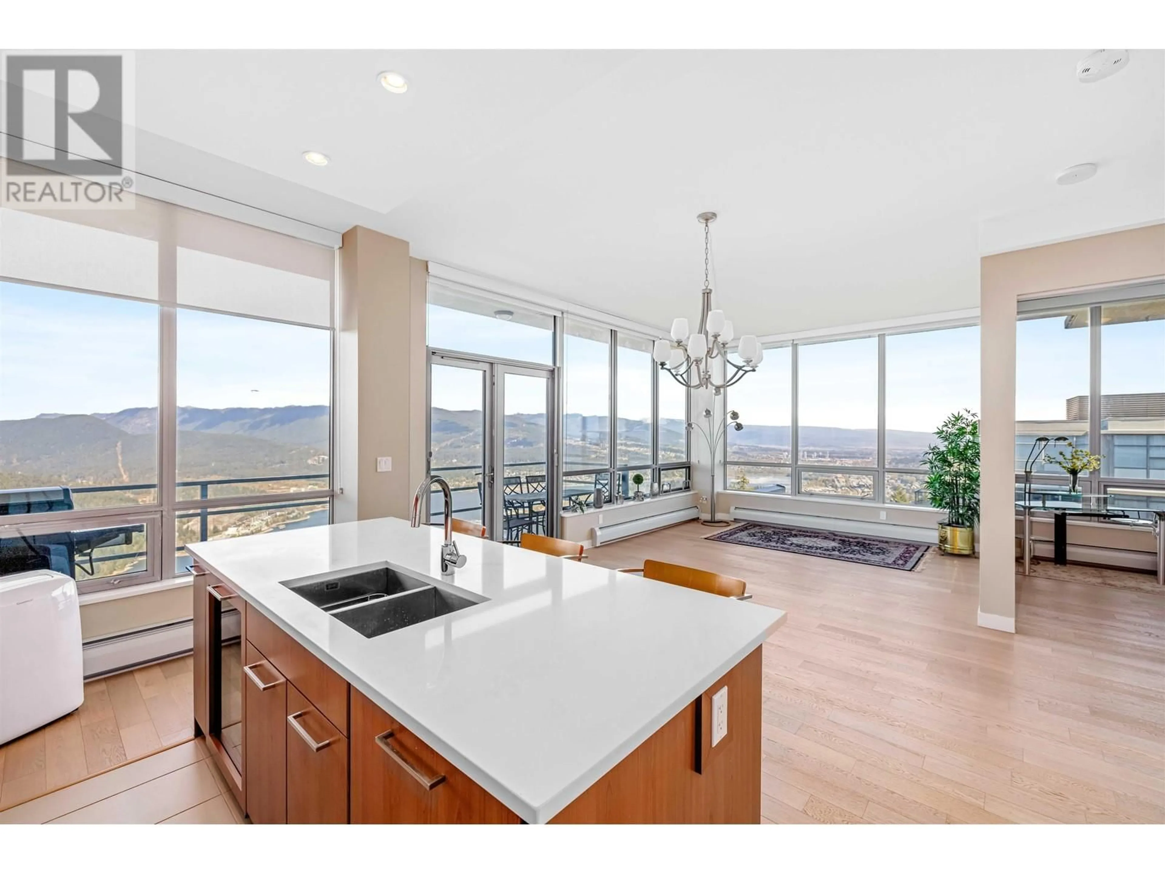 Open concept kitchen, ceramic/tile floor for 1502 9080 UNIVERSITY CRESCENT, Burnaby British Columbia V5A0B7