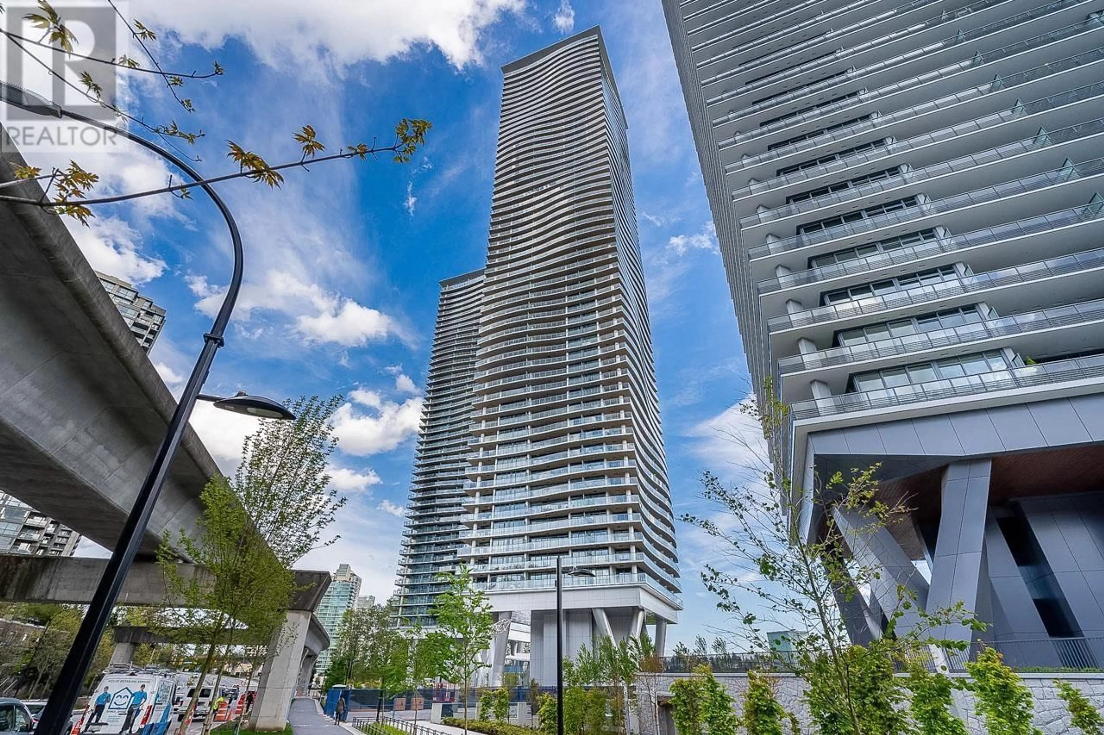 Patio, city buildings view from balcony for 1104 4880 LOUGHEED HIGHWAY, Burnaby British Columbia V5C0N1