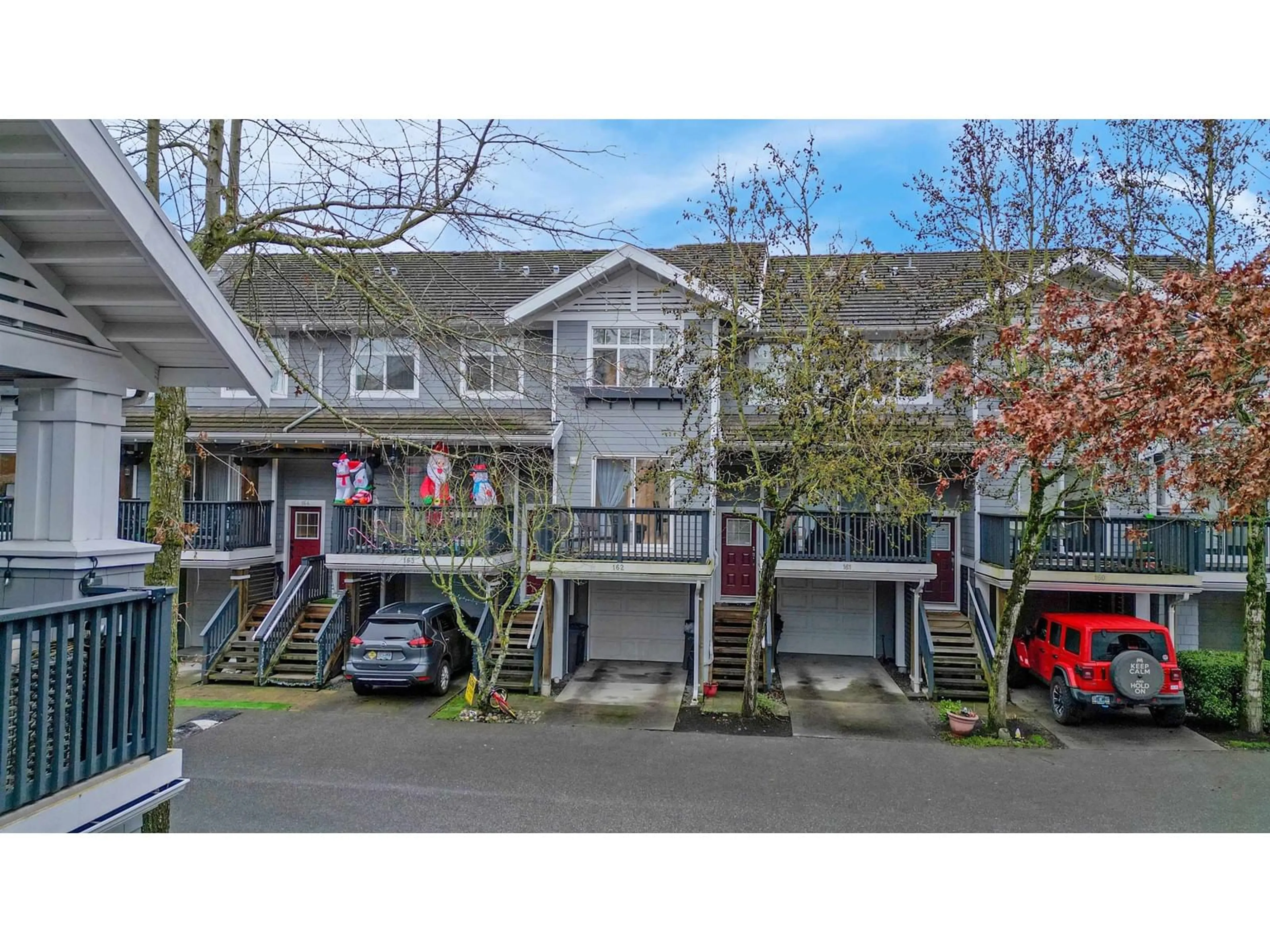 A pic from outside/outdoor area/front of a property/back of a property/a pic from drone, street for 162 15236 36 AVENUE, Surrey British Columbia V3Z2B3