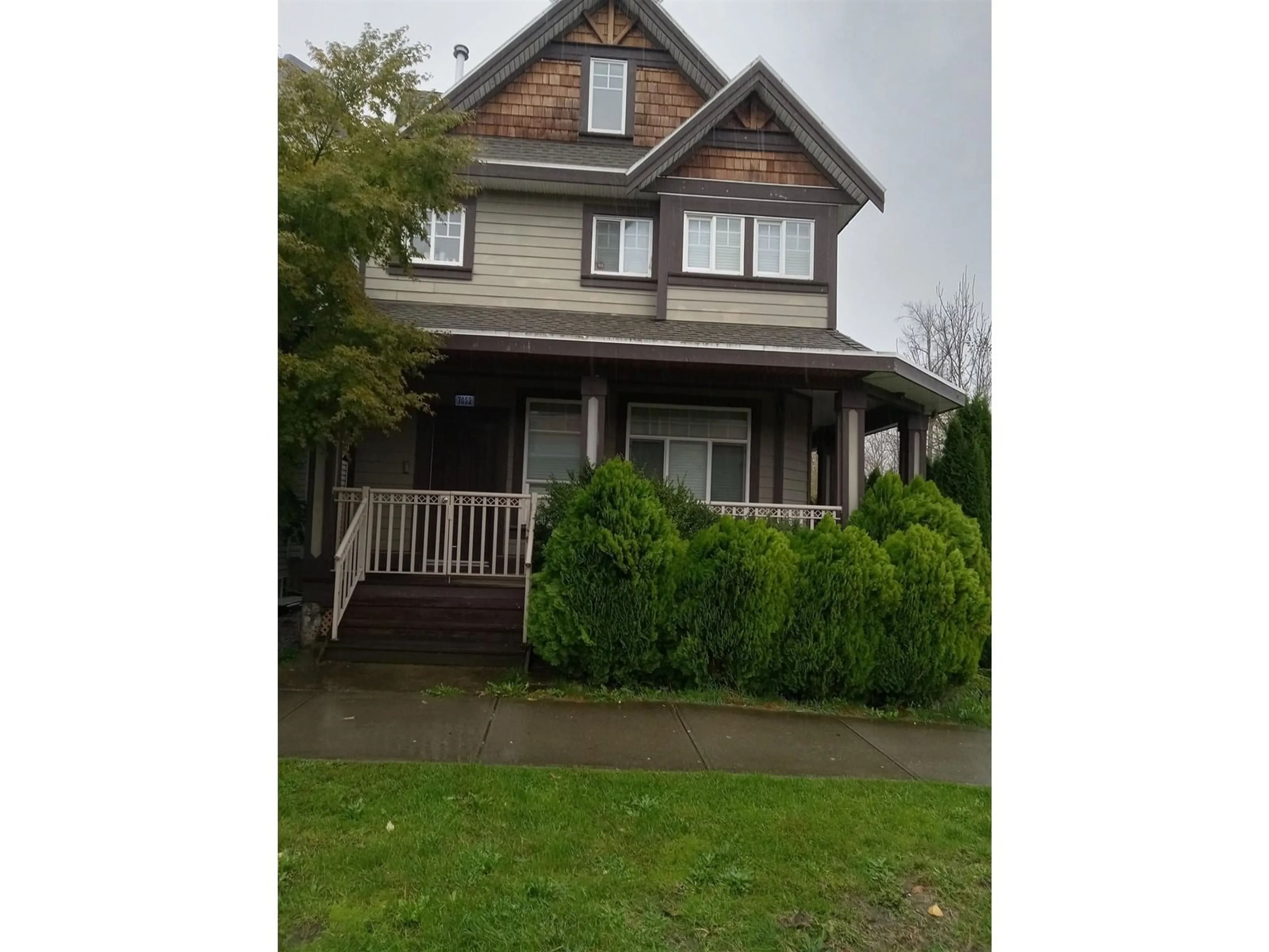 Unknown for 7052 148 STREET, Surrey British Columbia V3S2X3