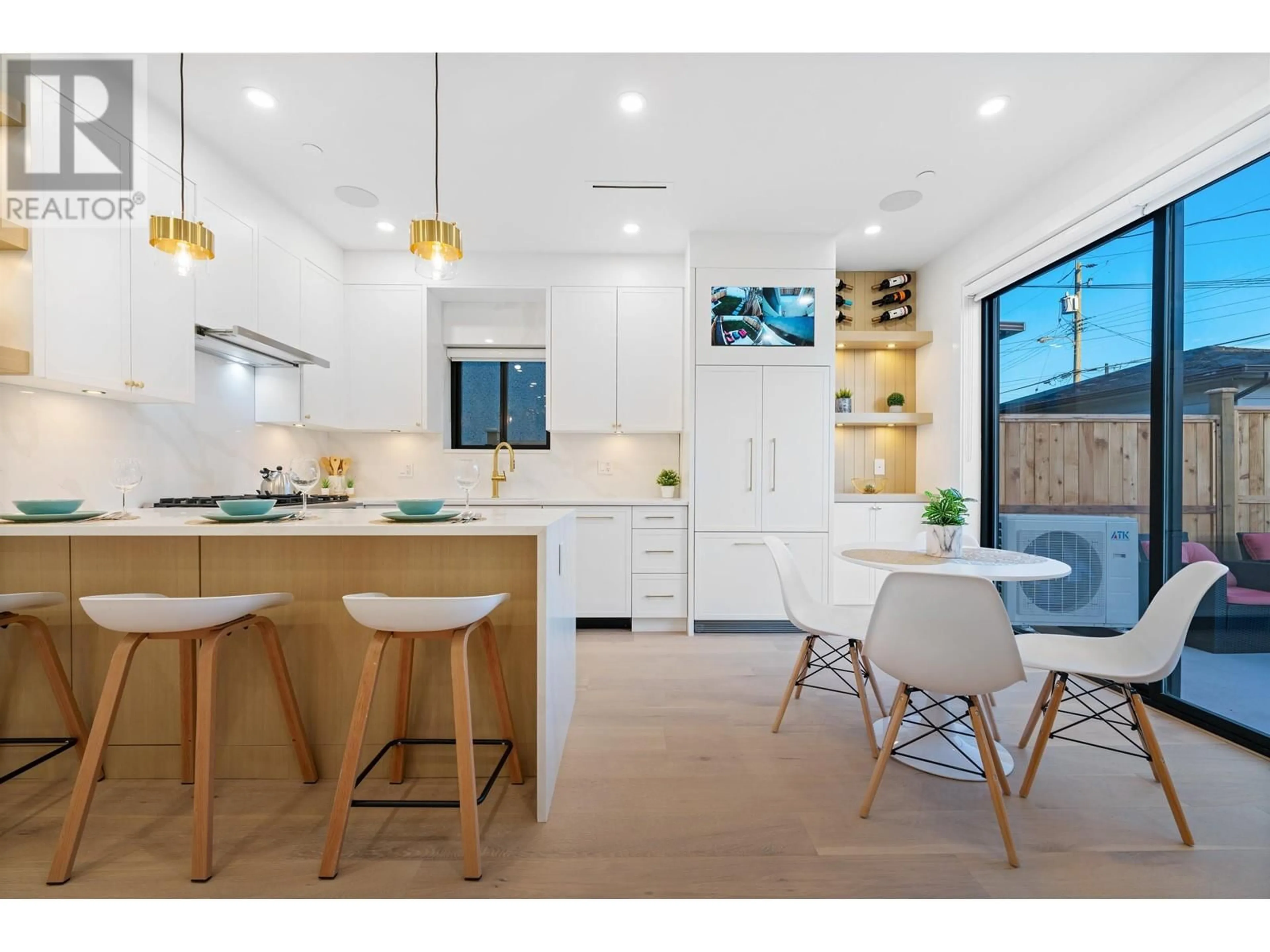 Open concept kitchen, unknown for 2 3260 GRAVELEY STREET, Vancouver British Columbia V5K3K9