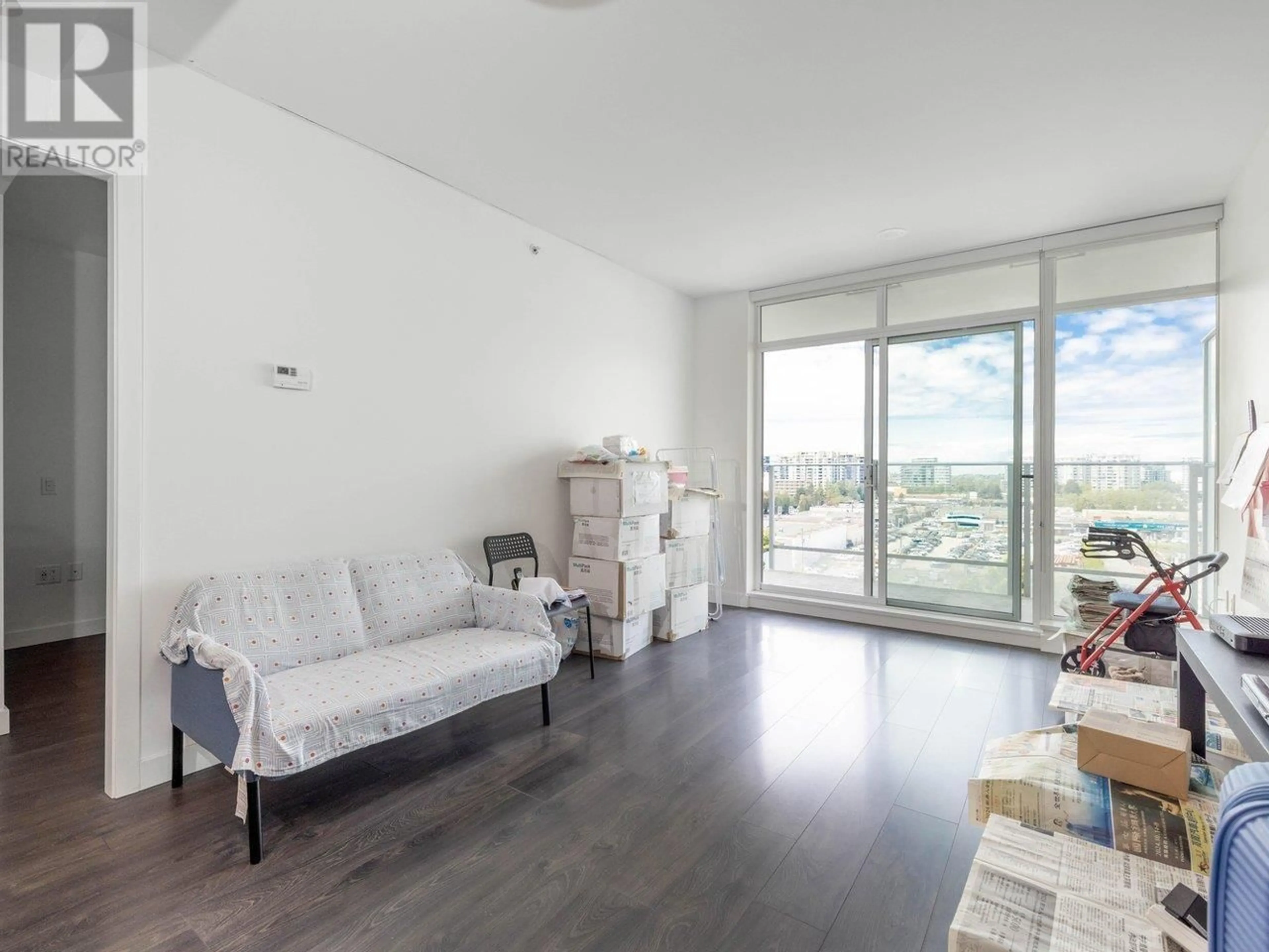 Living room with furniture, unknown for 1006 - 5580 NO. 3 ROAD, Richmond British Columbia V6X0R8