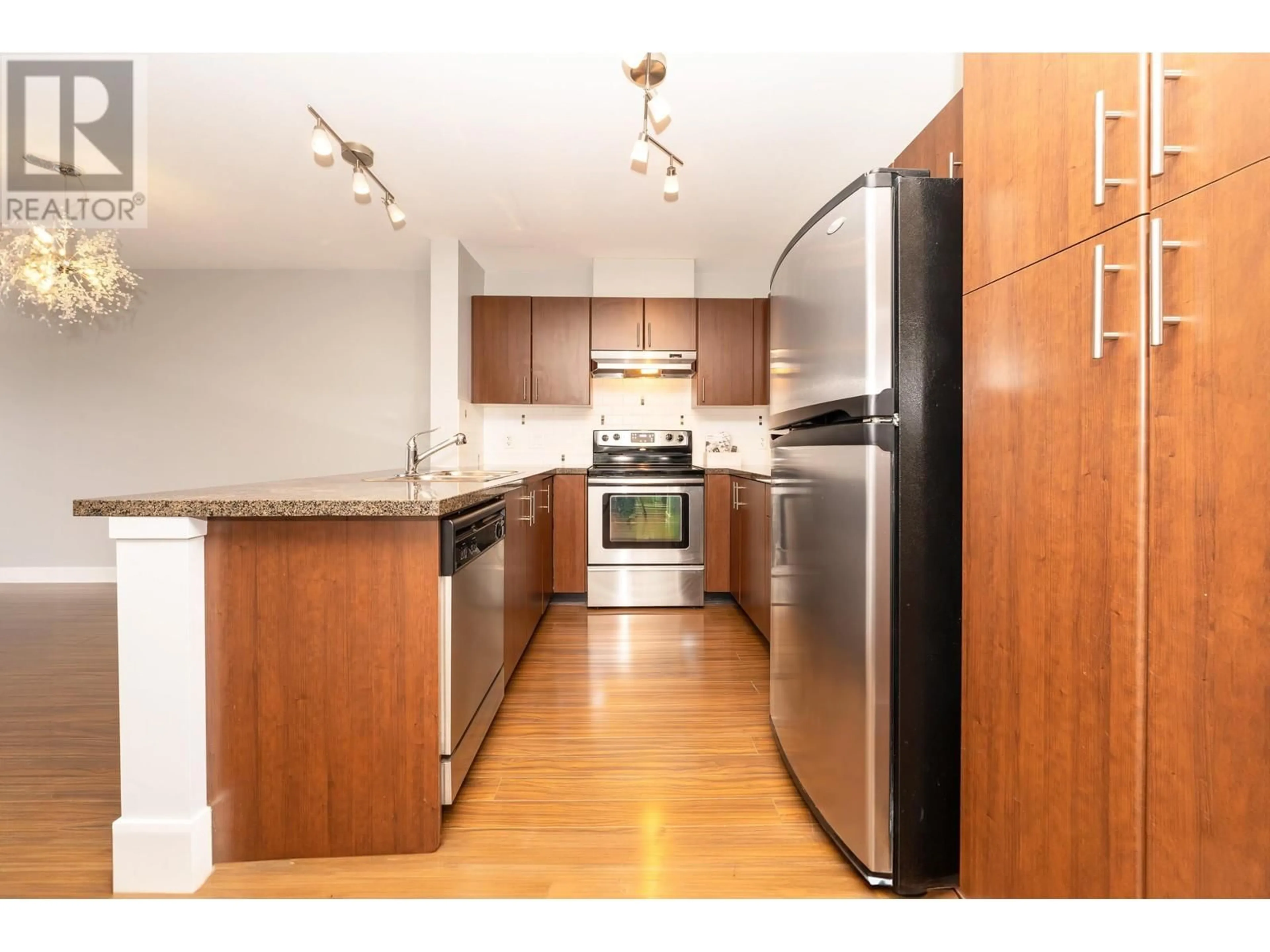 Standard kitchen, wood/laminate floor for 410 12075 228TH STREET, Maple Ridge British Columbia V2X6M2