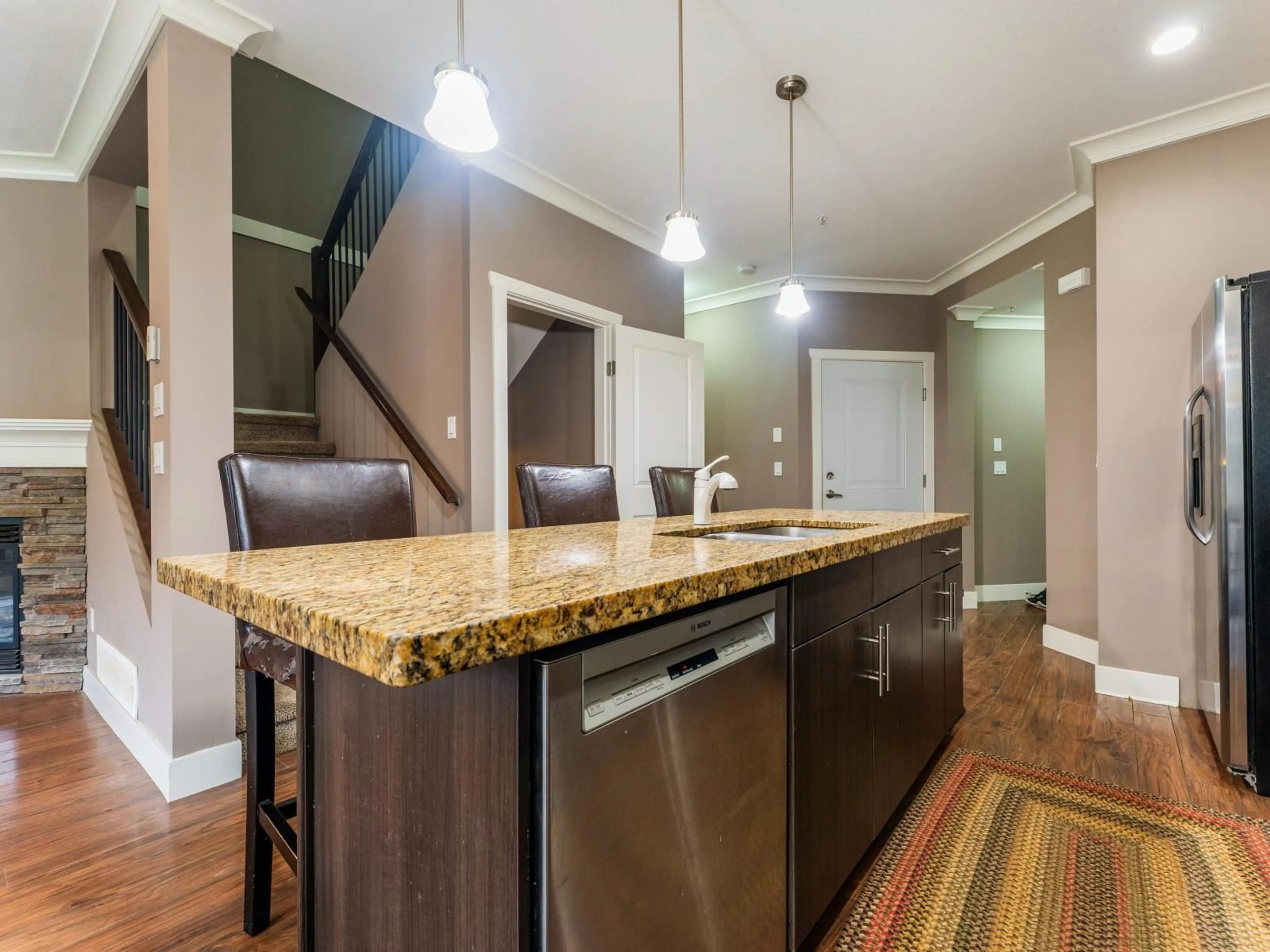 Open concept kitchen, unknown for 6 45762 SAFFLOWER CRESCENT|Sardis South, Chilliwack British Columbia V2R0S4