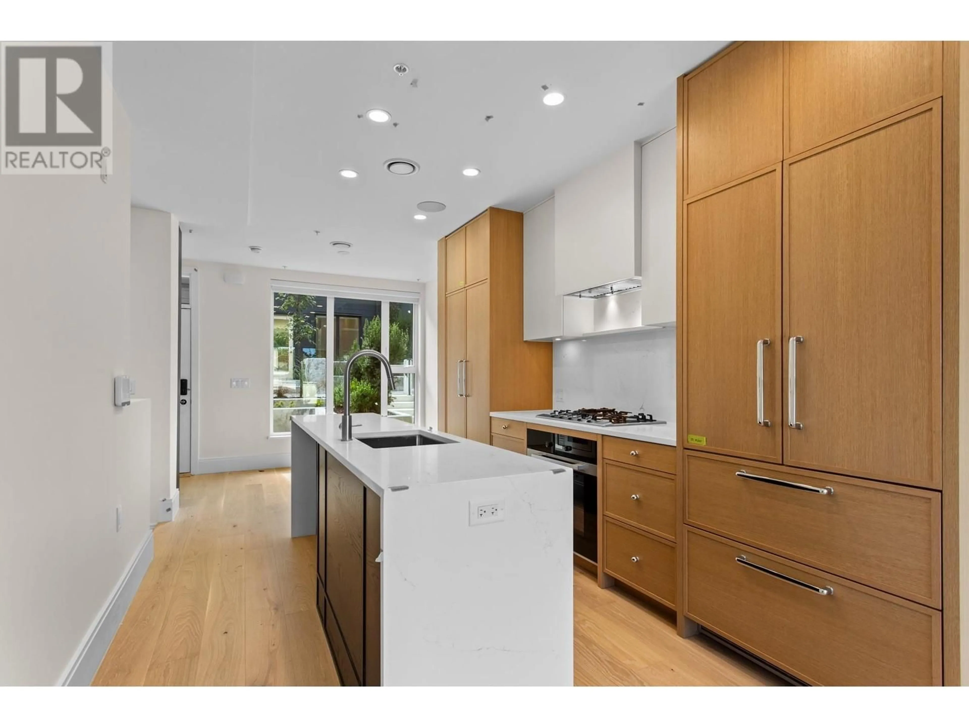 Open concept kitchen, unknown for 563 W 26TH AVENUE, Vancouver British Columbia V5Z2E4