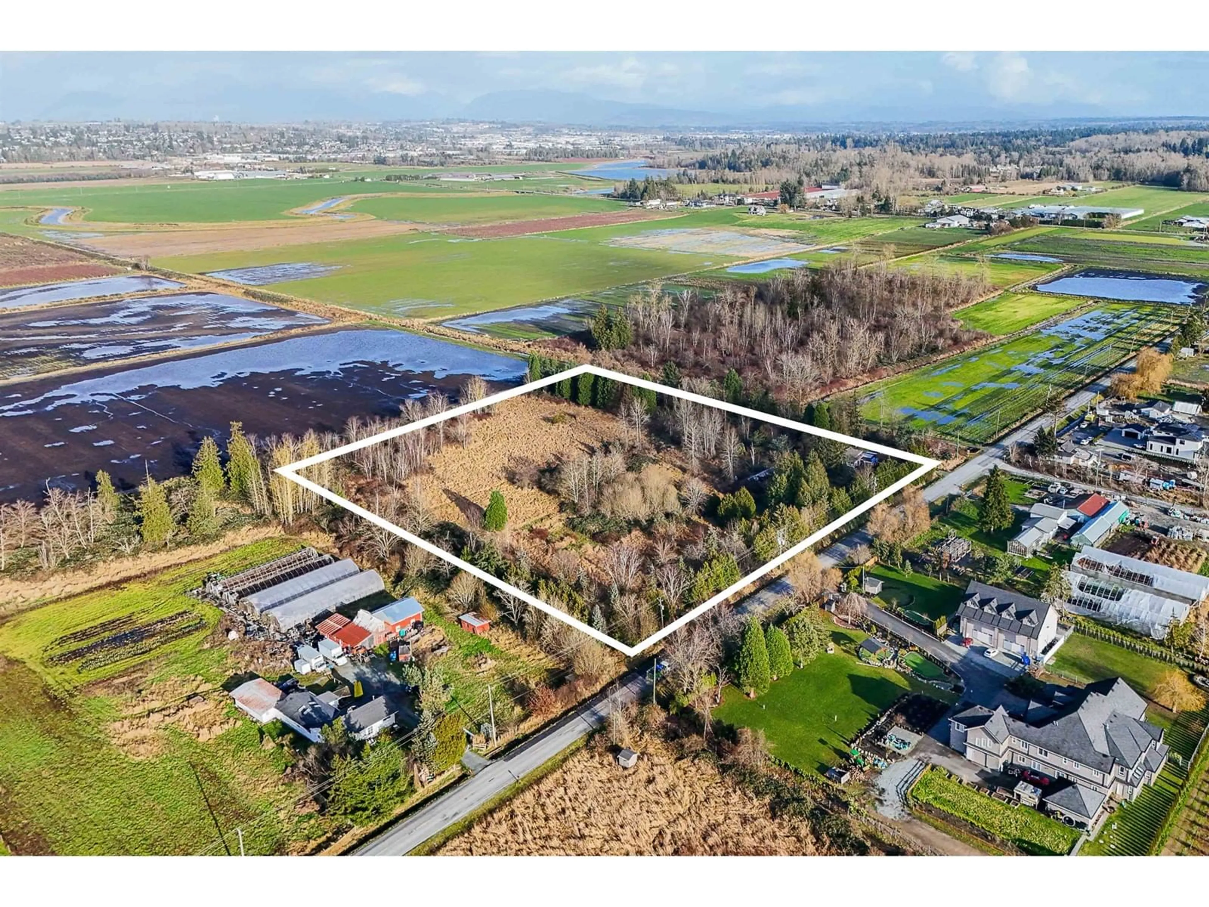 A pic from outside/outdoor area/front of a property/back of a property/a pic from drone, water/lake/river/ocean view for 17985 40 AVENUE, Surrey British Columbia V3Z1C5