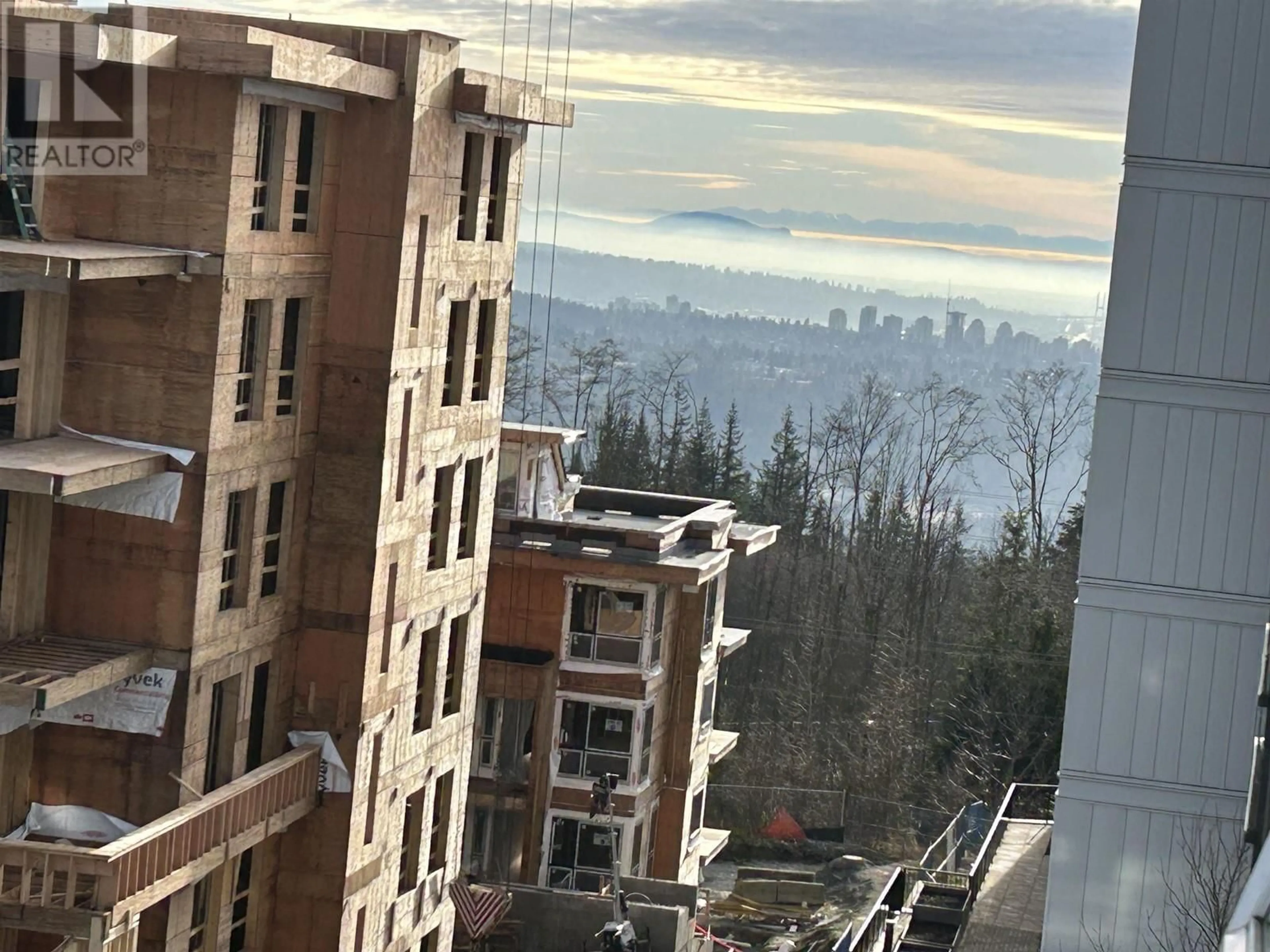 Blurry image for 406 - 9877 UNIVERSITY CRESCENT, Burnaby British Columbia V5A0E5