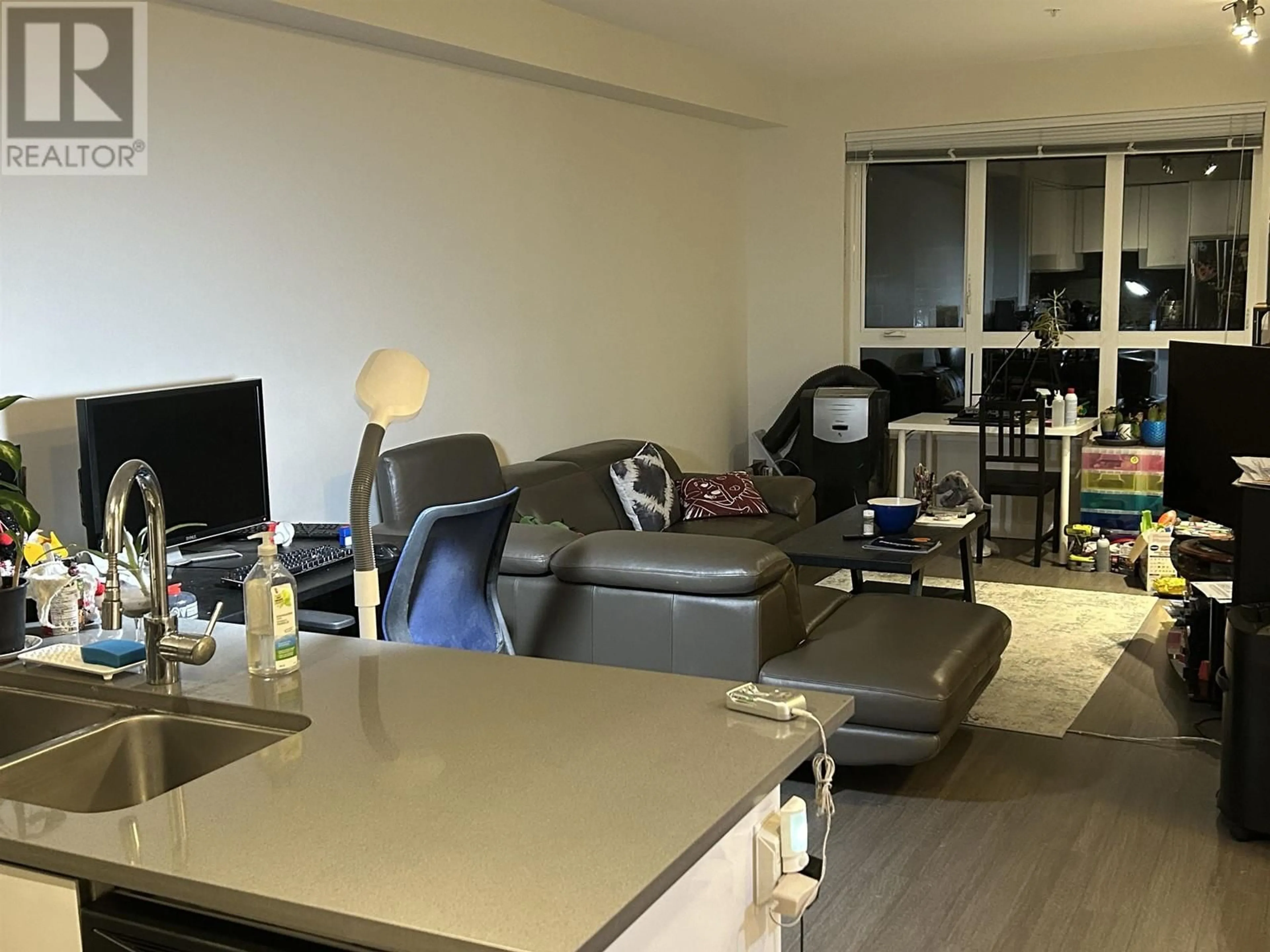 A pic of a room for 406 9877 UNIVERSITY CRESCENT, Burnaby British Columbia V5A0E5