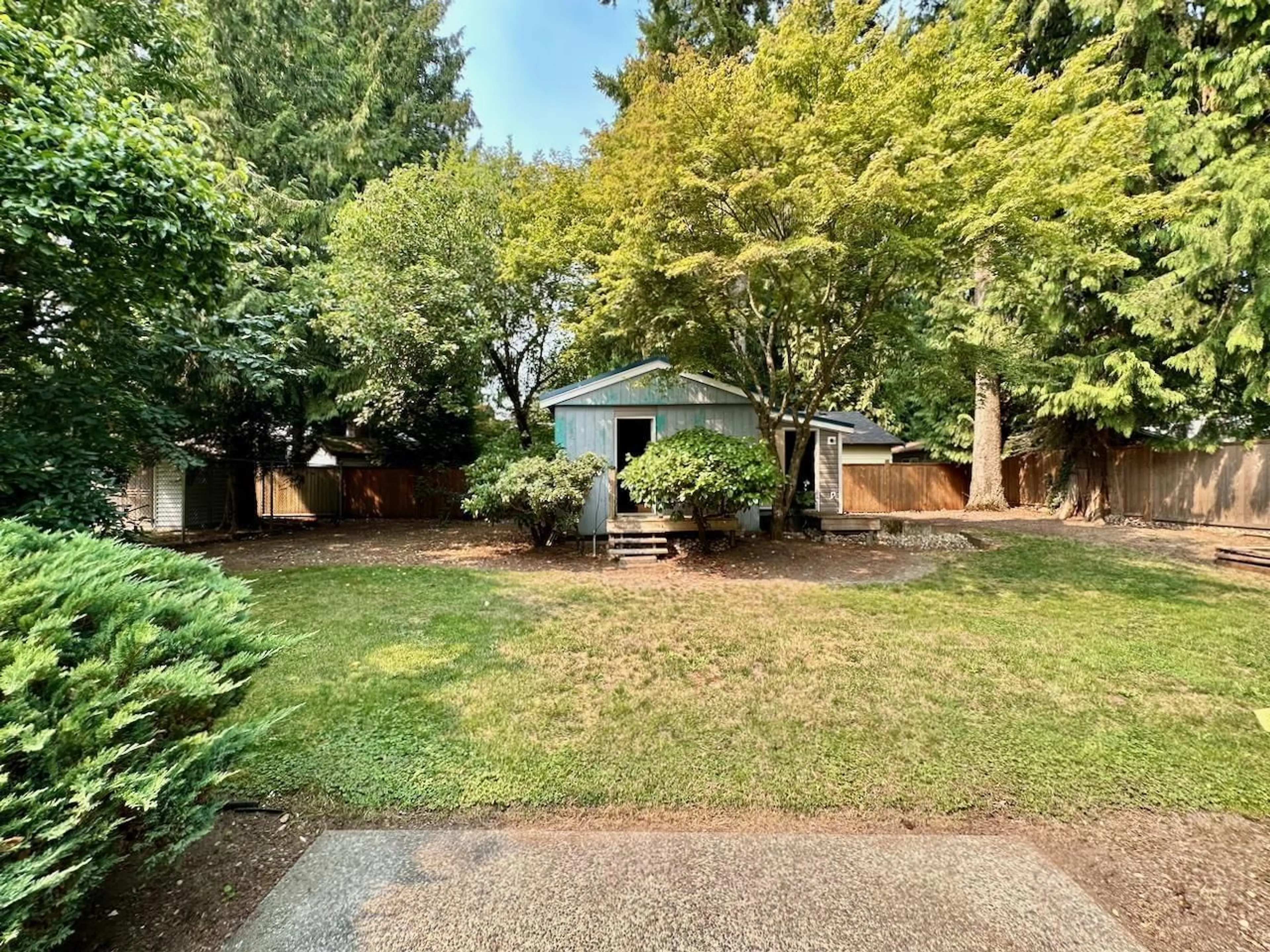 A pic from outside/outdoor area/front of a property/back of a property/a pic from drone, street for 3837 202 STREET, Langley British Columbia V3A1R9