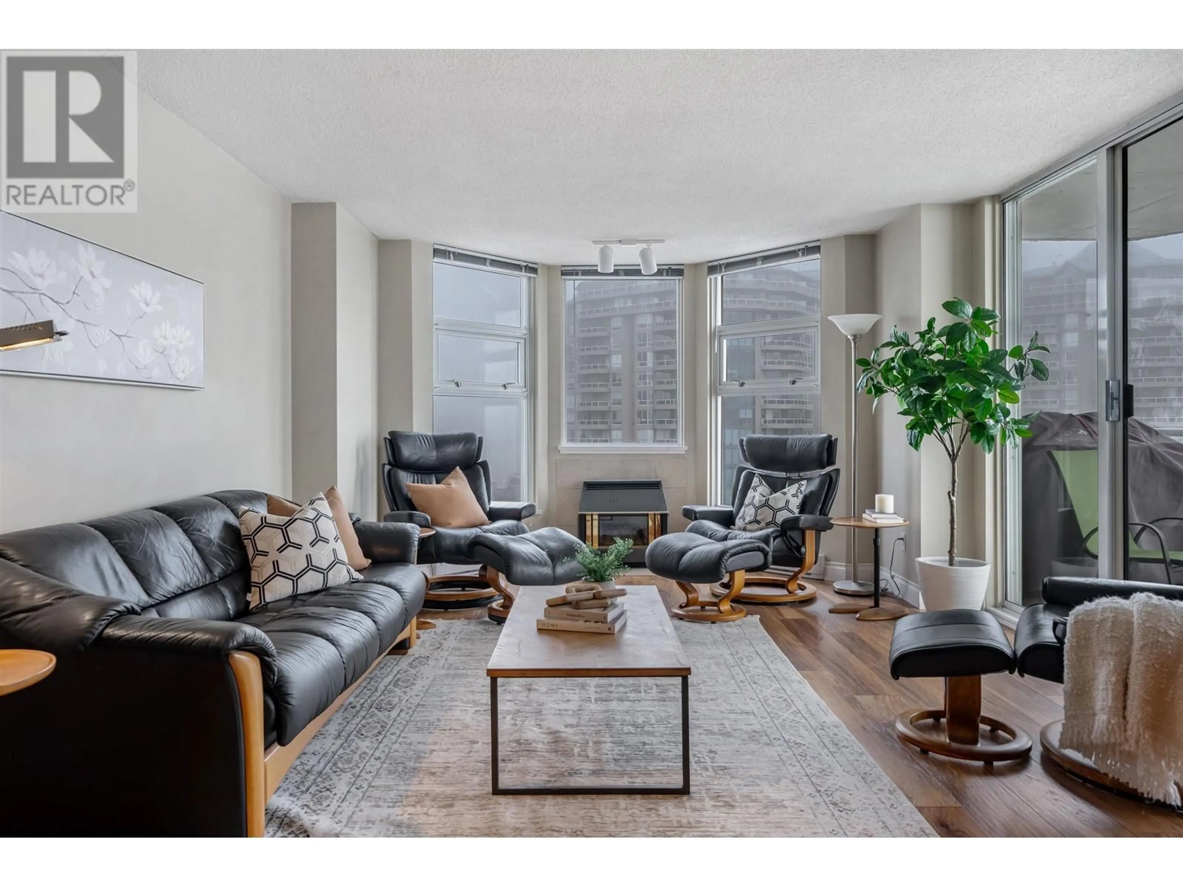 Living room with furniture, unknown for 1101 1250 QUAYSIDE DRIVE, New Westminster British Columbia V3M3E6