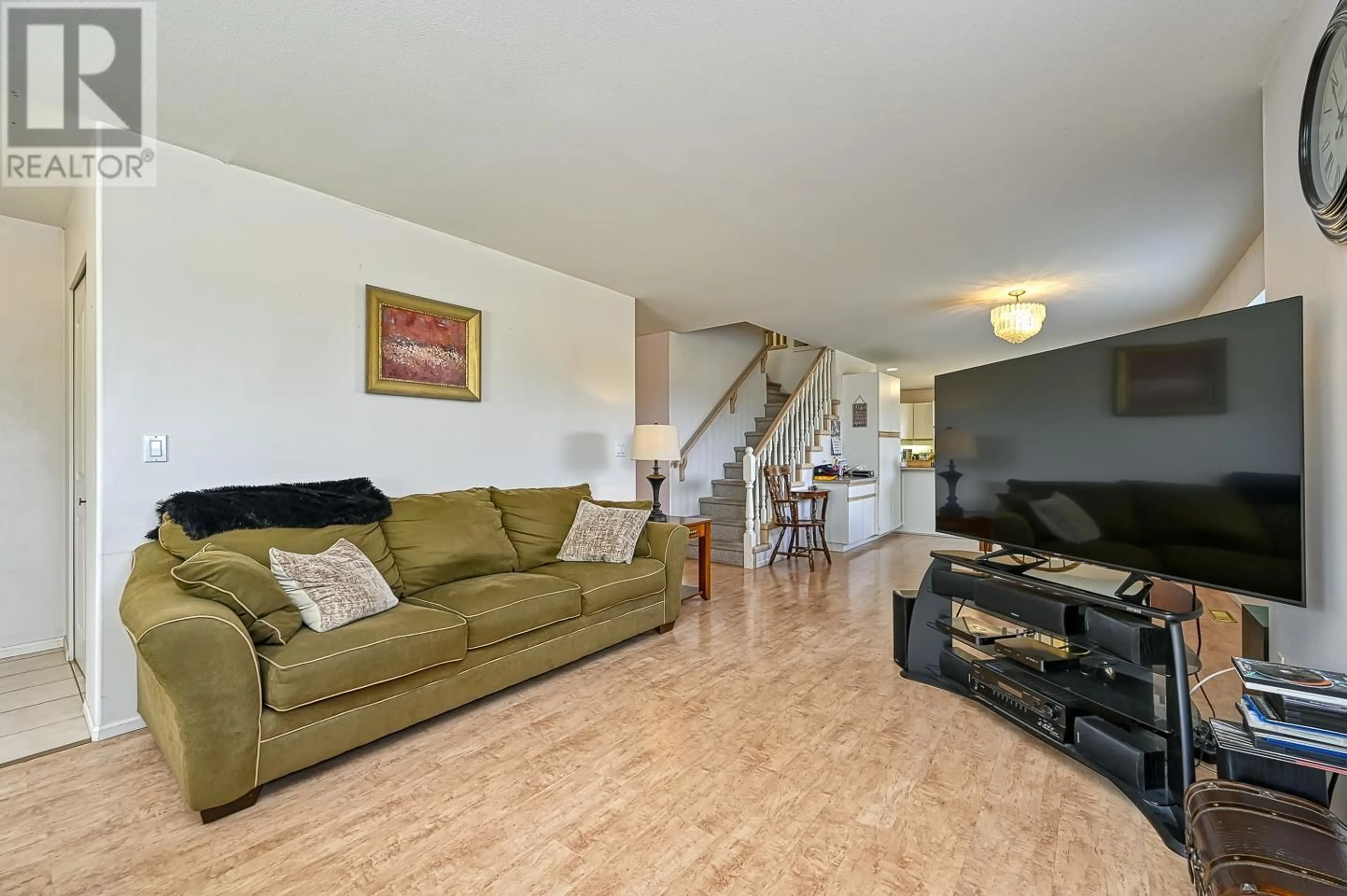 Living room with furniture, unknown for 711 RIVERSIDE DRIVE, Port Coquitlam British Columbia V3B7T7