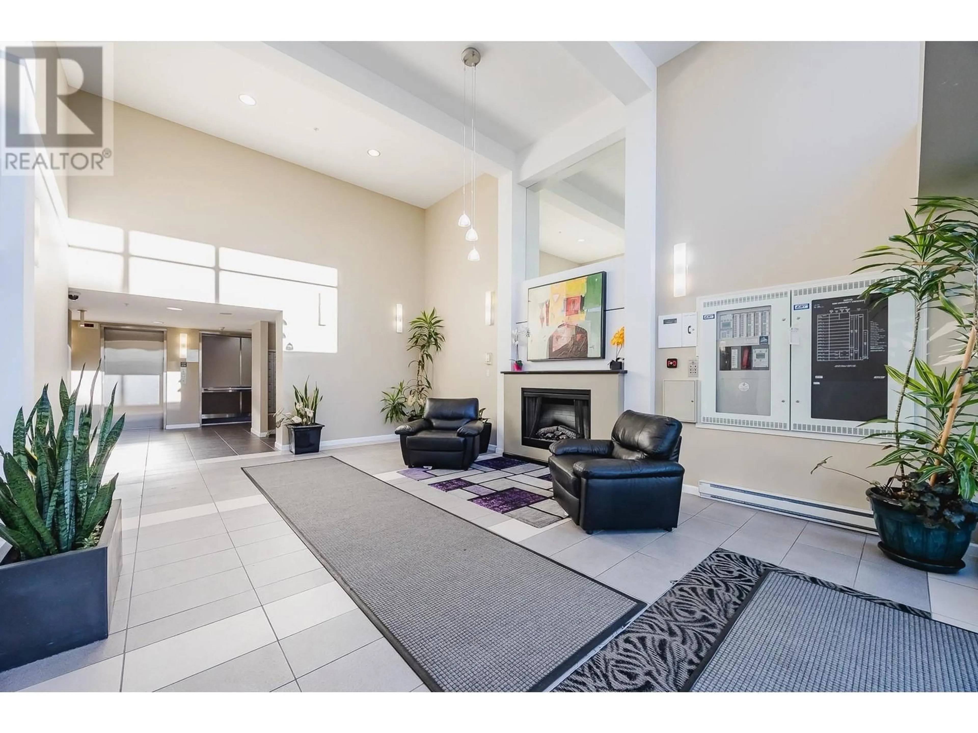 Lobby for 202 - 9288 UNIVERSITY CRESCENT, Burnaby British Columbia V5A4X7