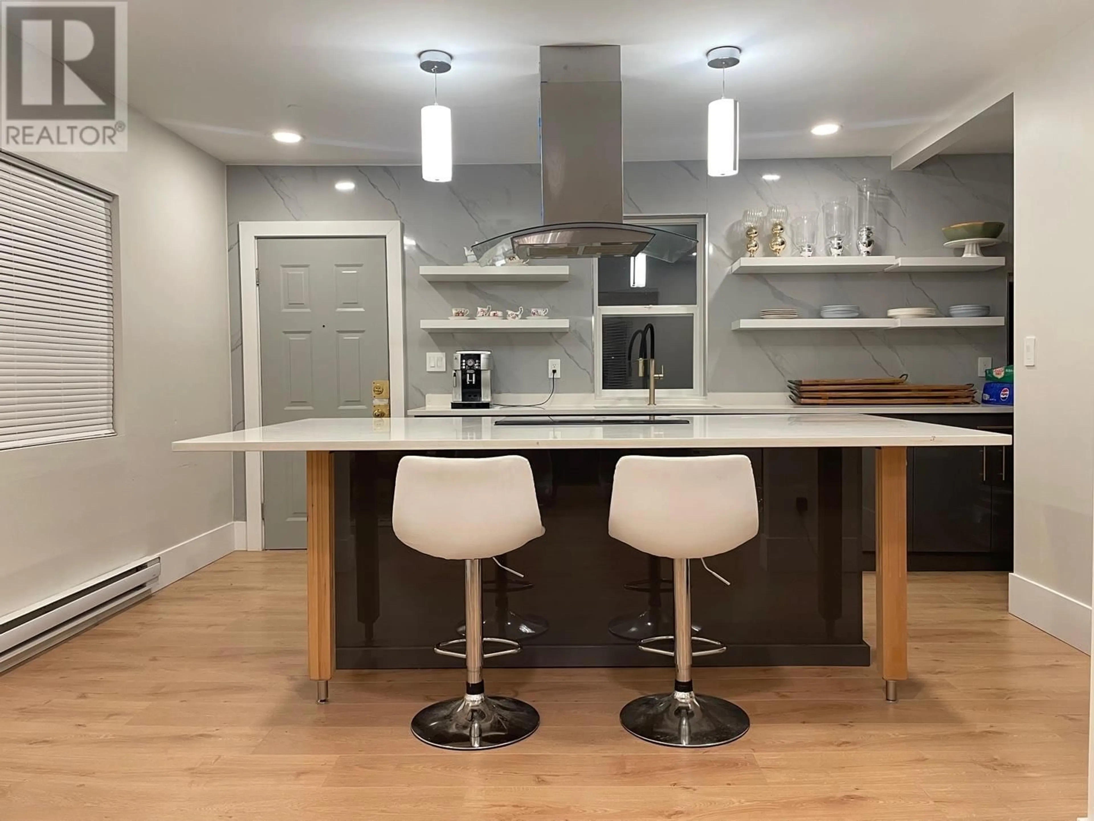 Open concept kitchen, unknown for 844 CATHERINE AVENUE, Coquitlam British Columbia V3J4L7