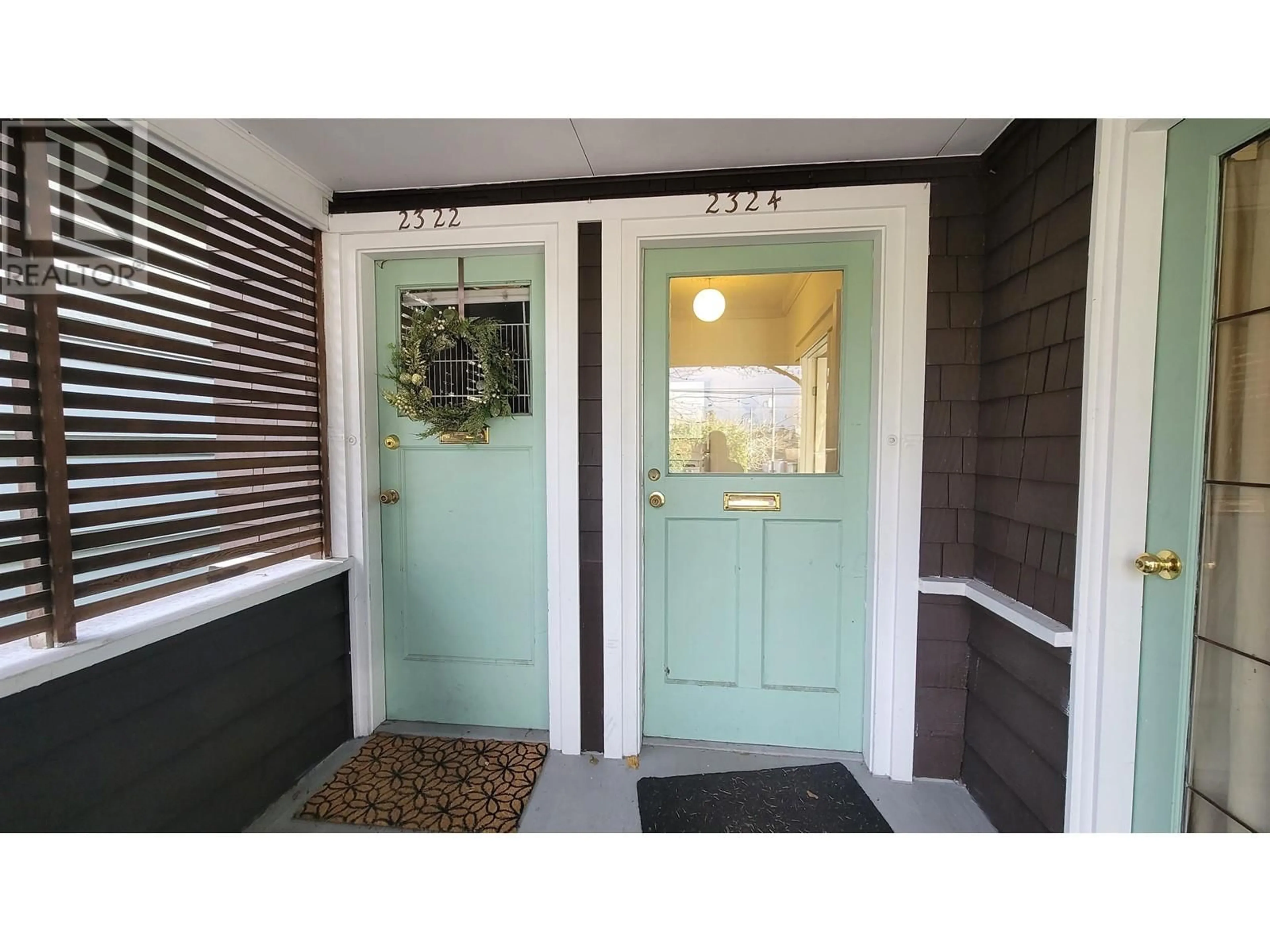 Indoor entryway for 2322 MACDONALD STREET, Vancouver British Columbia V6K3Y8