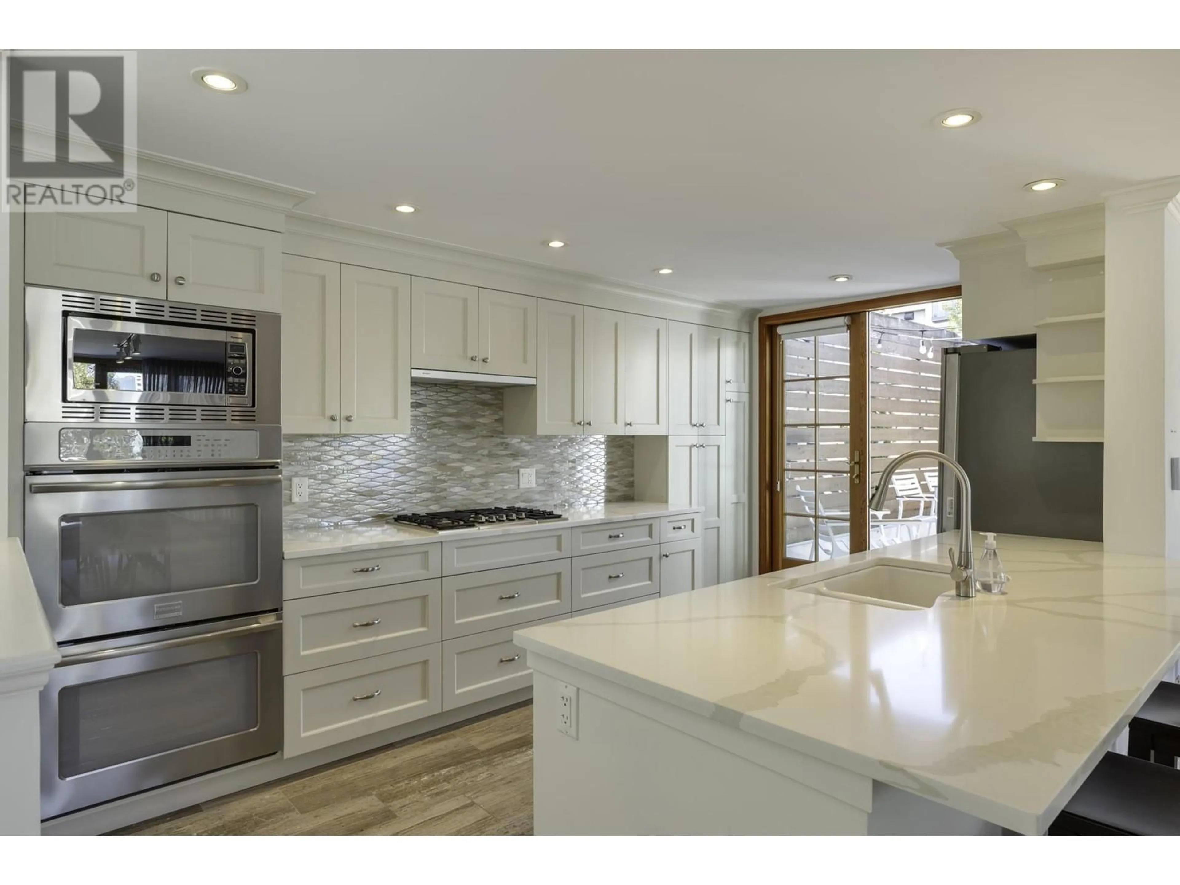 Open concept kitchen, ceramic/tile floor for 301 1184 W 6TH AVENUE, Vancouver British Columbia V6H1A4