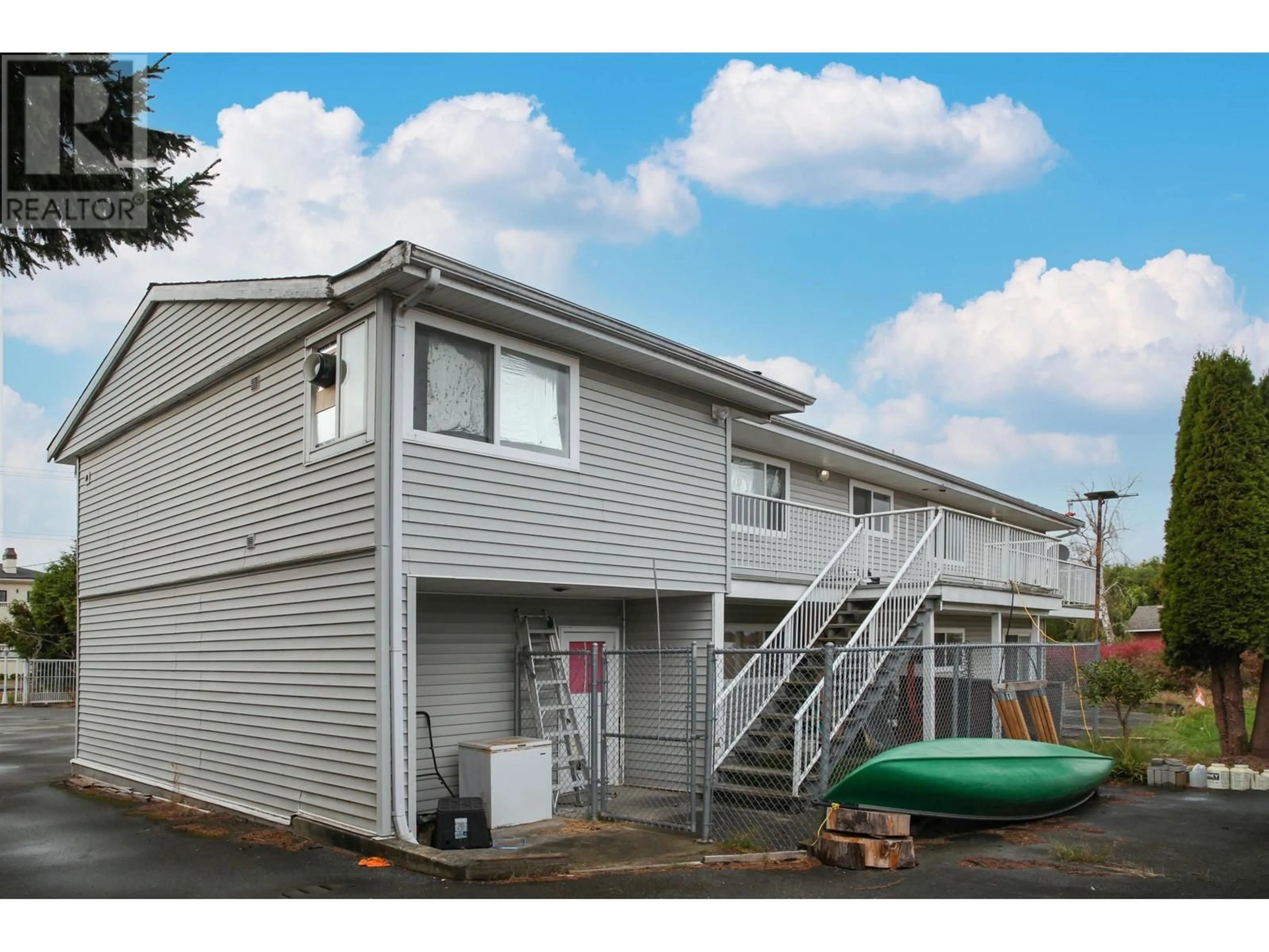 Indoor garage for 9420 NO. 6 ROAD, Richmond British Columbia V6W1E4