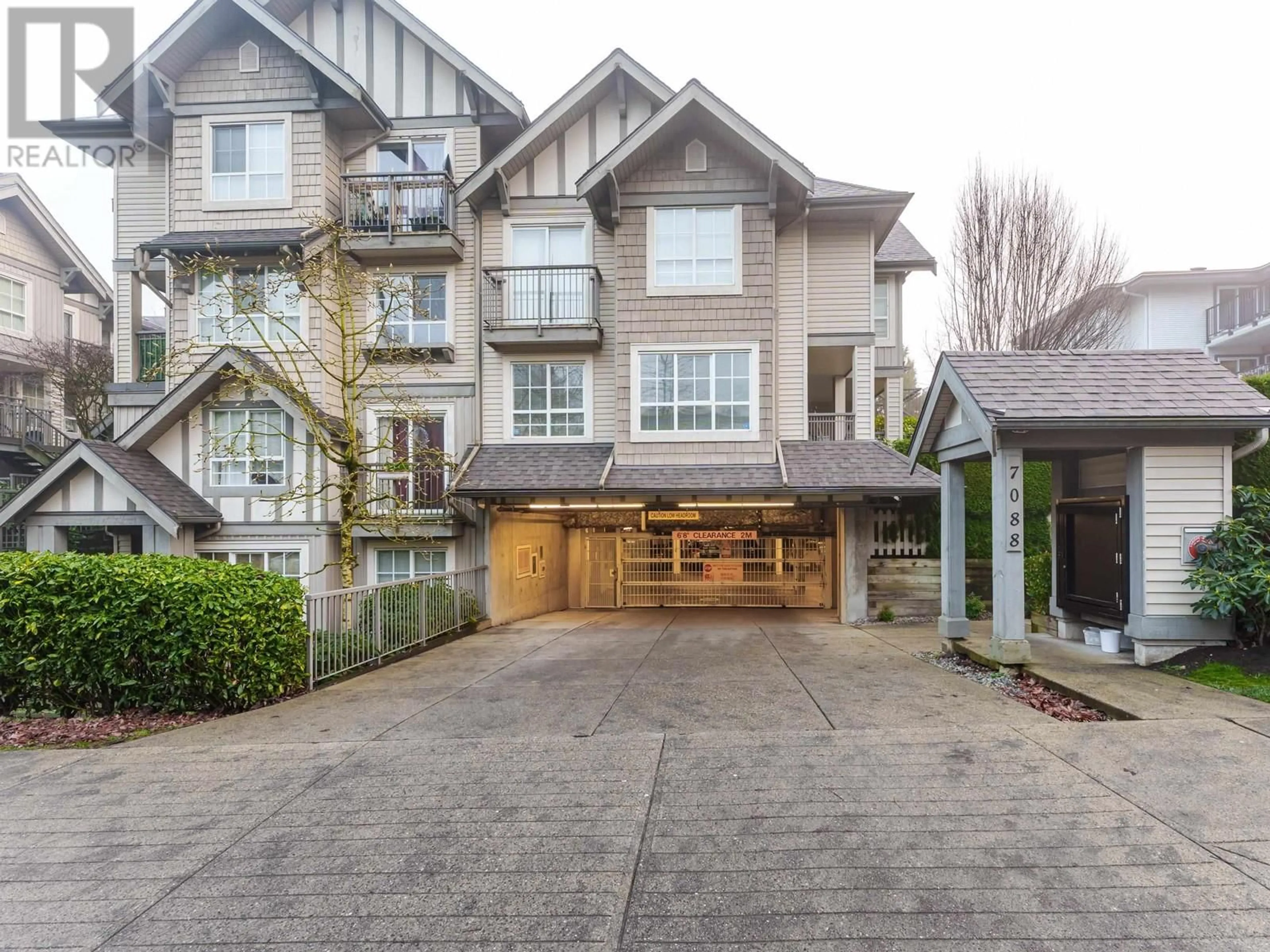 Unknown for 38 7088 17 AVENUE, Burnaby British Columbia V3N1K5