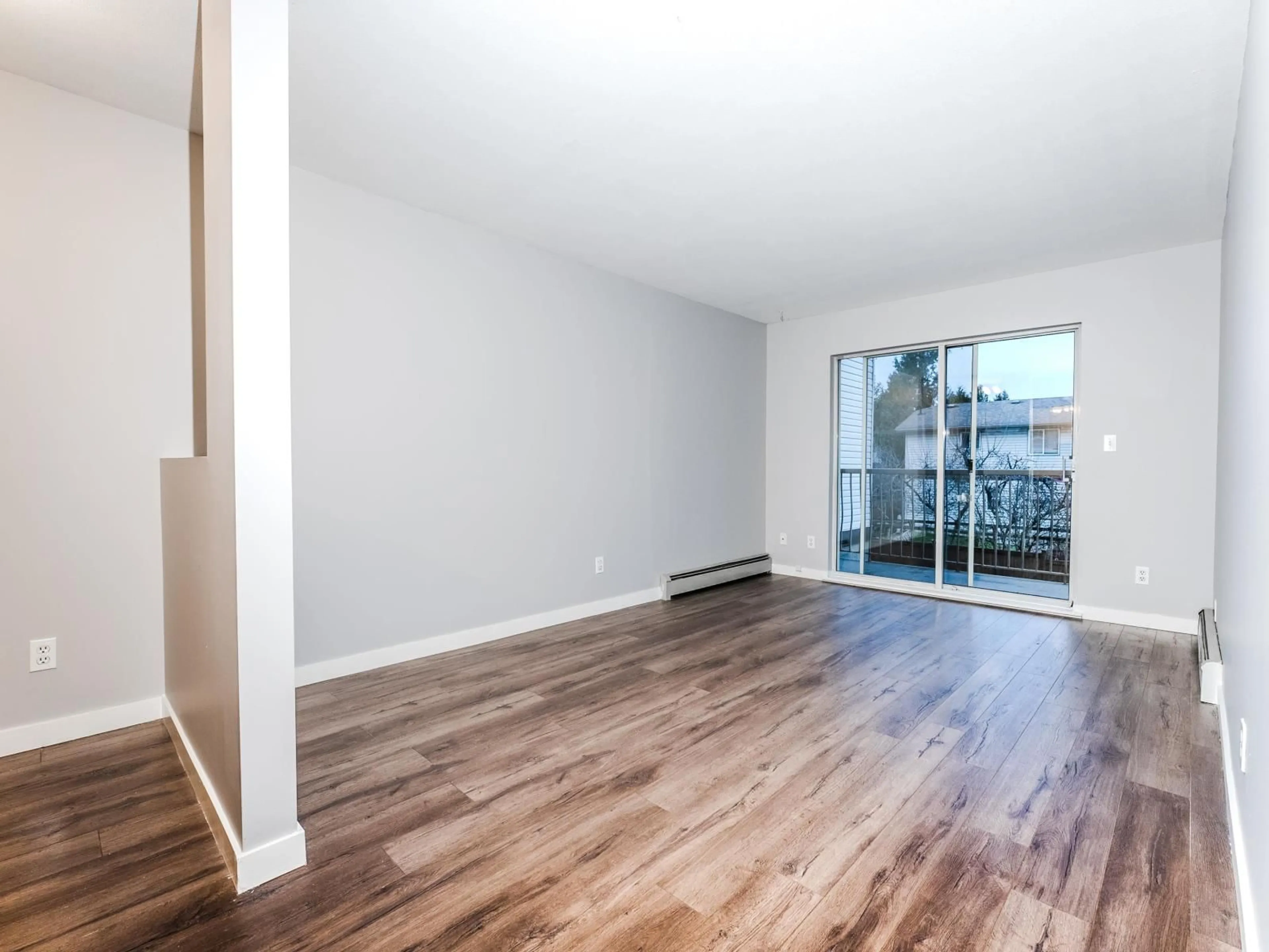 A pic of a room for 203 45702 WATSON ROAD|Garrison Crossing, Chilliwack British Columbia V2R3E6