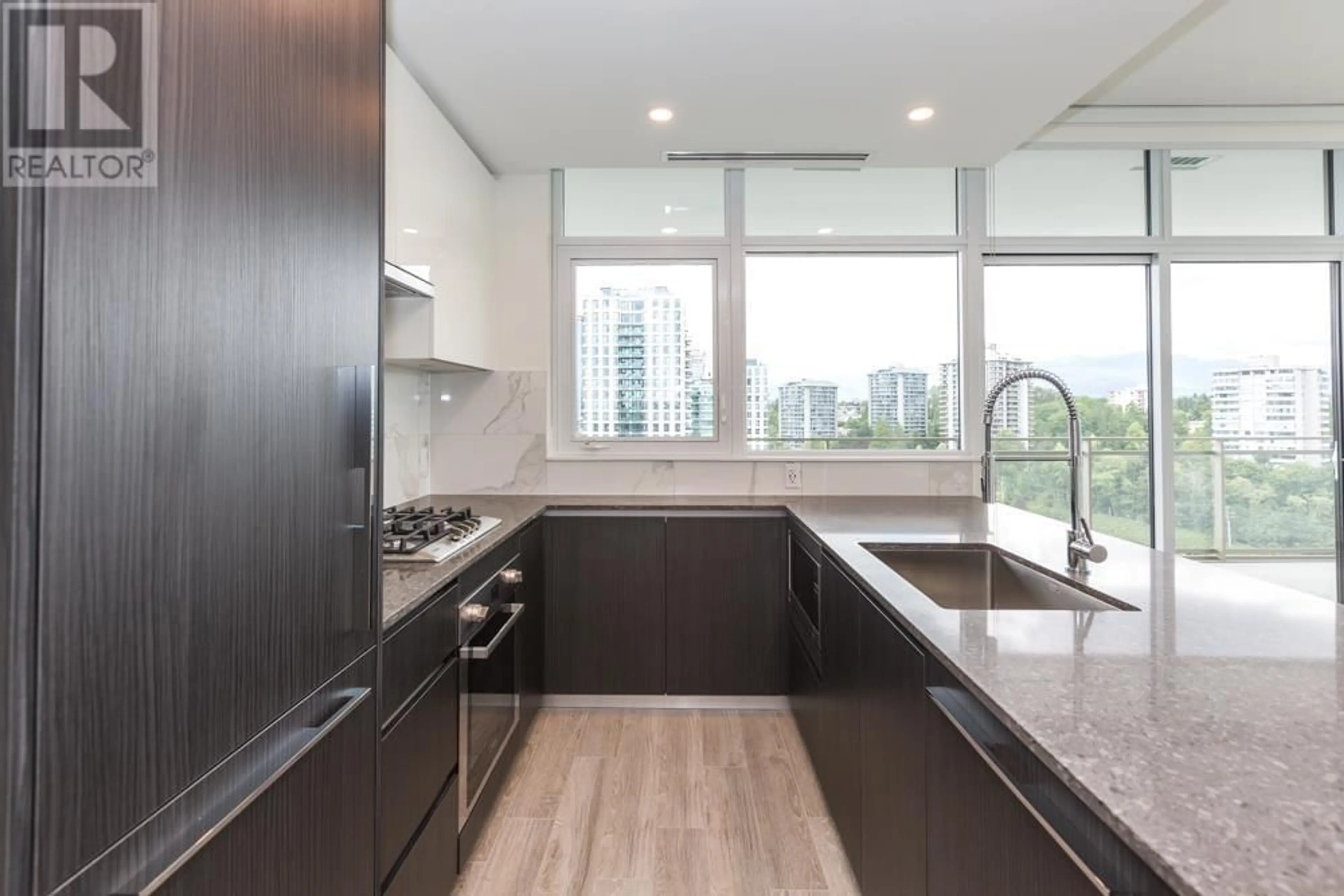 Unknown for 501 - 5311 GORING STREET, Burnaby British Columbia V5B0B5