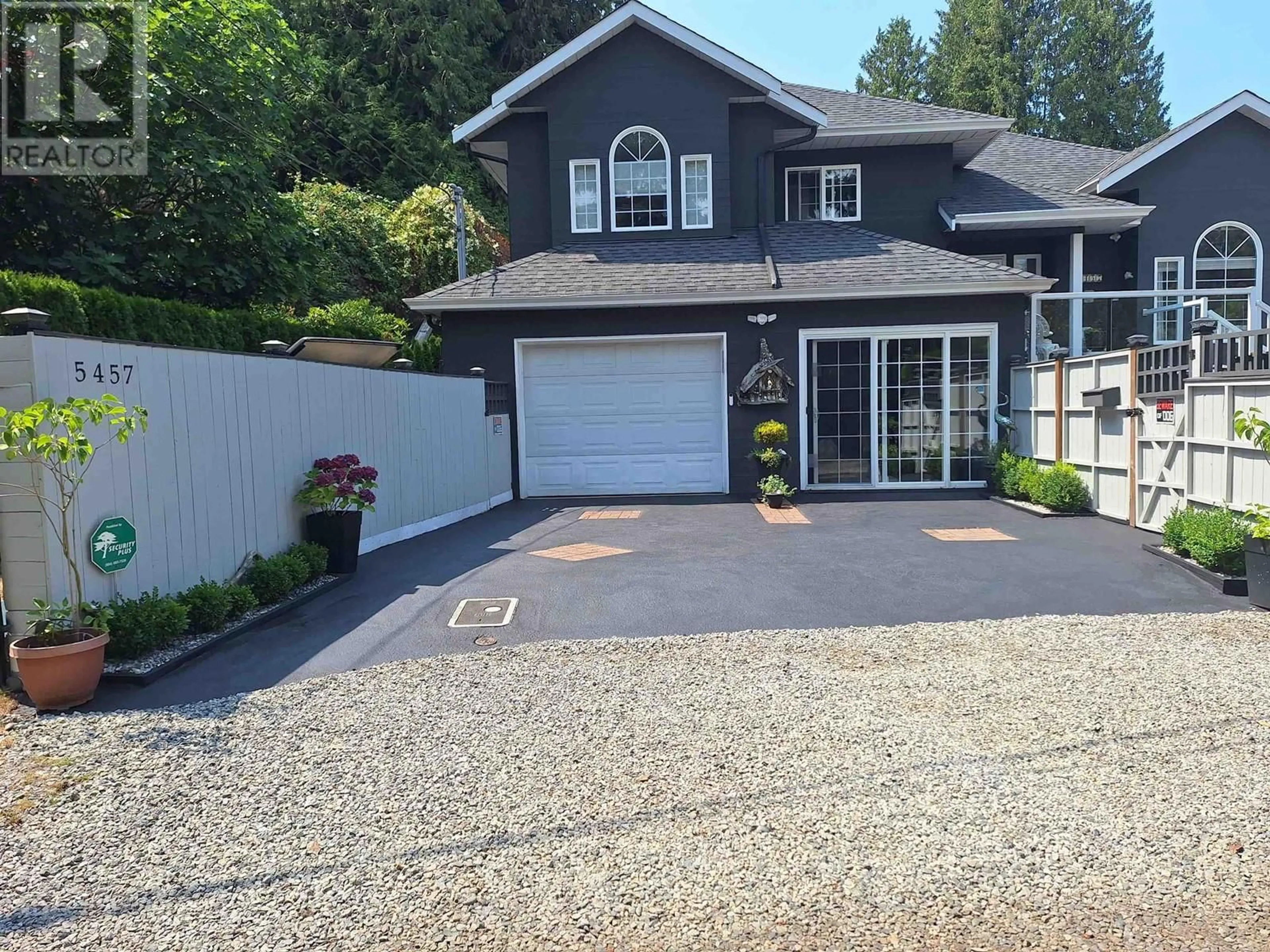 Home with vinyl exterior material, street for 5457 BURLEY PLACE, Sechelt British Columbia V0N3A0