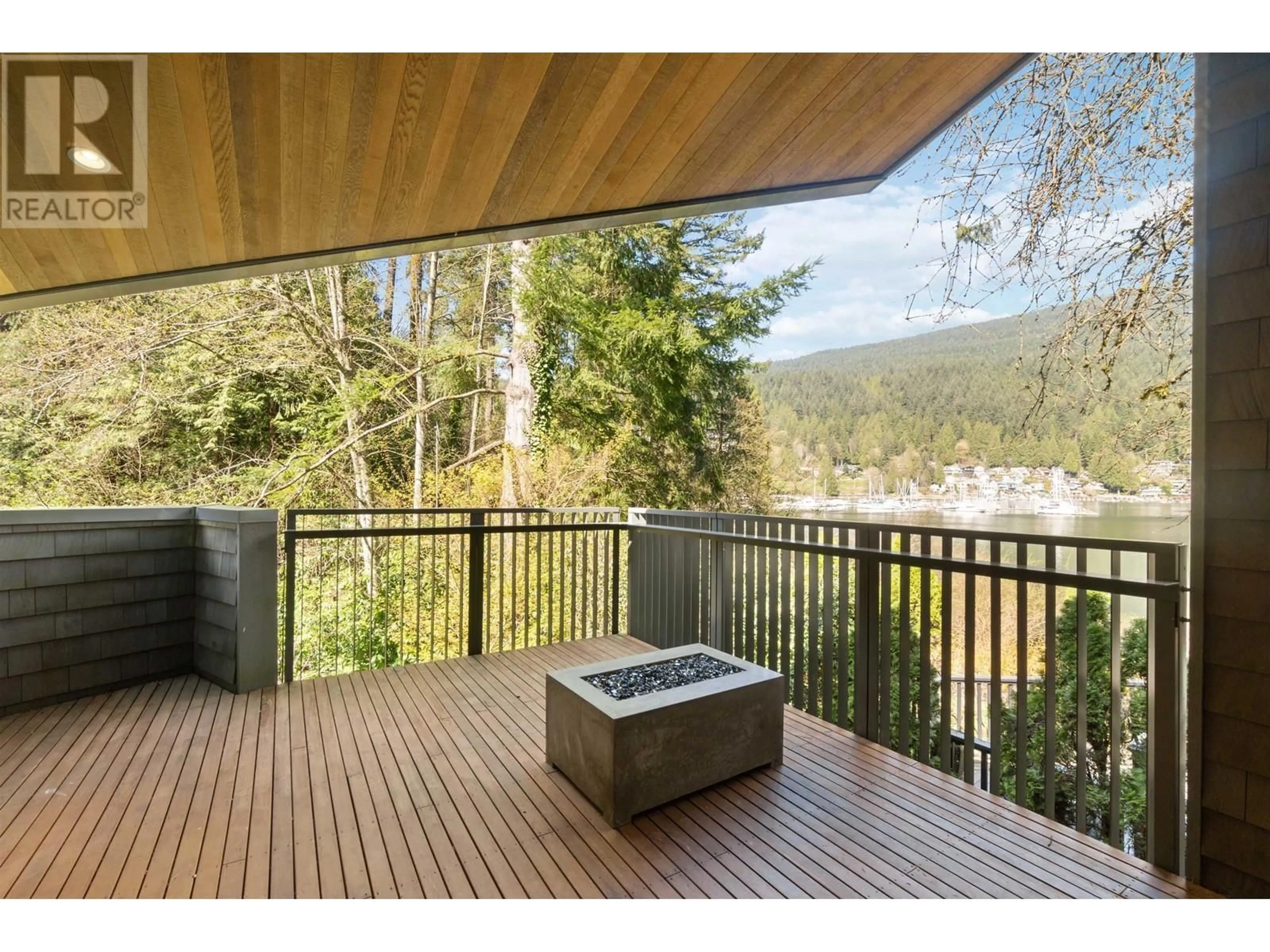 Patio, forest/trees view for 2063 PARKSIDE LANE, North Vancouver British Columbia V7G1X4