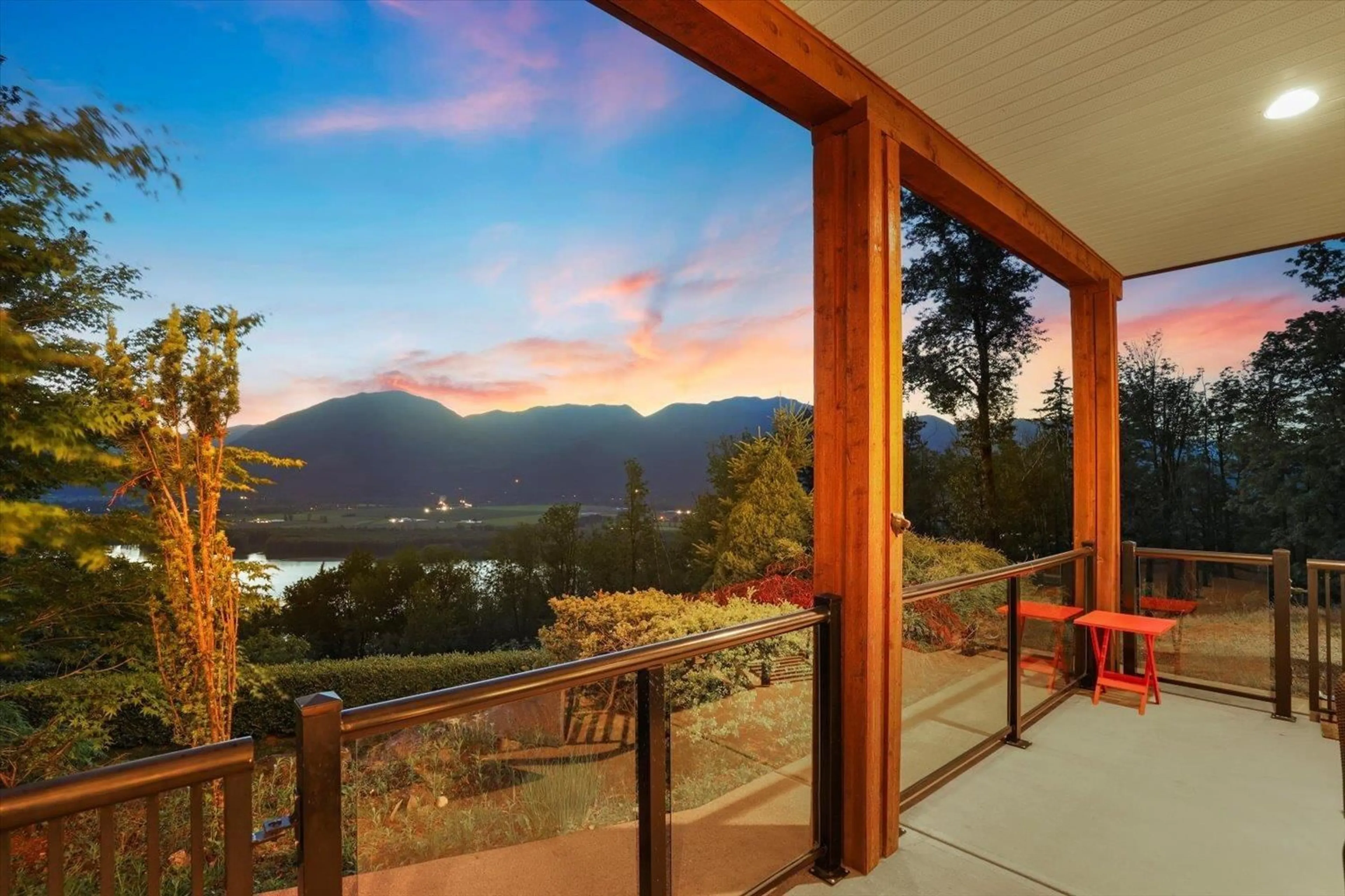 Patio, water/lake/river/ocean view for 43251 SALMONBERRY DRIVE|Chilliwack Mount, Chilliwack British Columbia V2R4A4