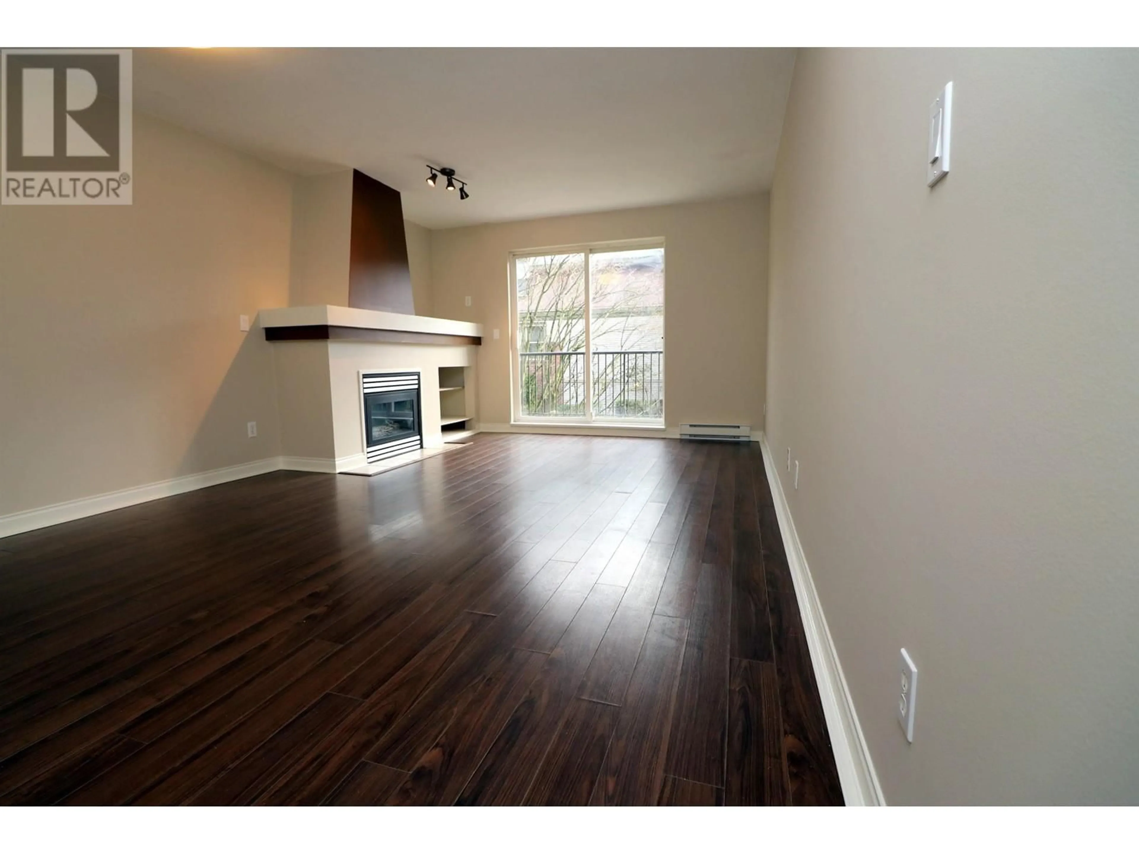 A pic of a room for 84 1561 BOOTH AVENUE, Coquitlam British Columbia V3K6Z9