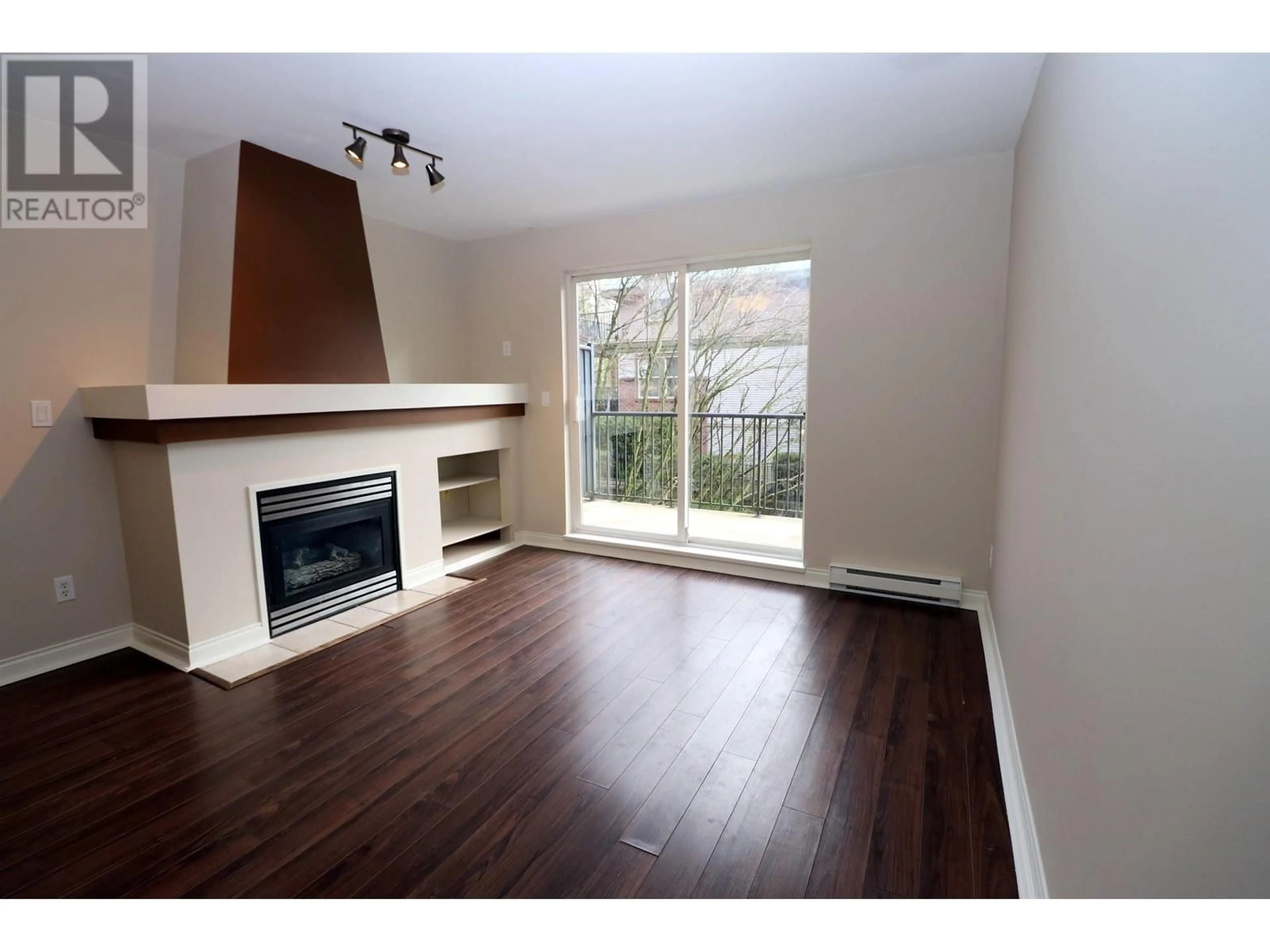 A pic of a room for 84 1561 BOOTH AVENUE, Coquitlam British Columbia V3K6Z9