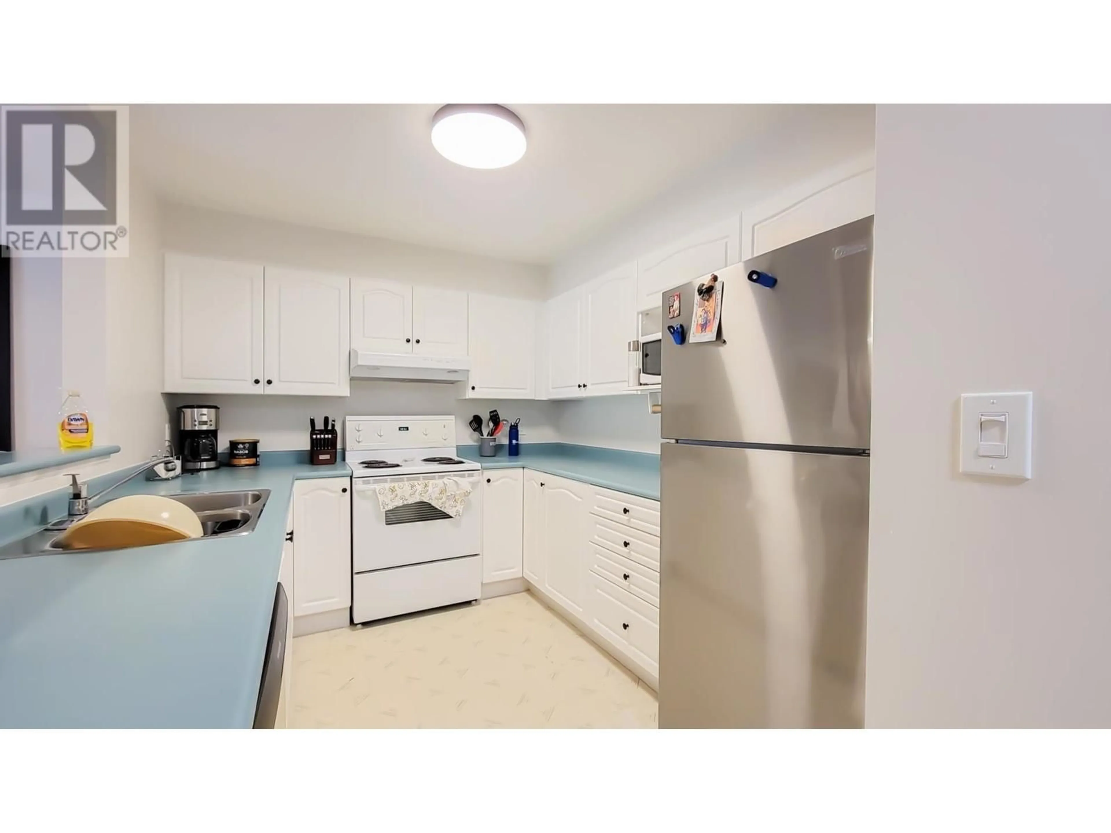 Standard kitchen, unknown for 21 2378 RINDALL AVENUE, Port Coquitlam British Columbia V3C1V2