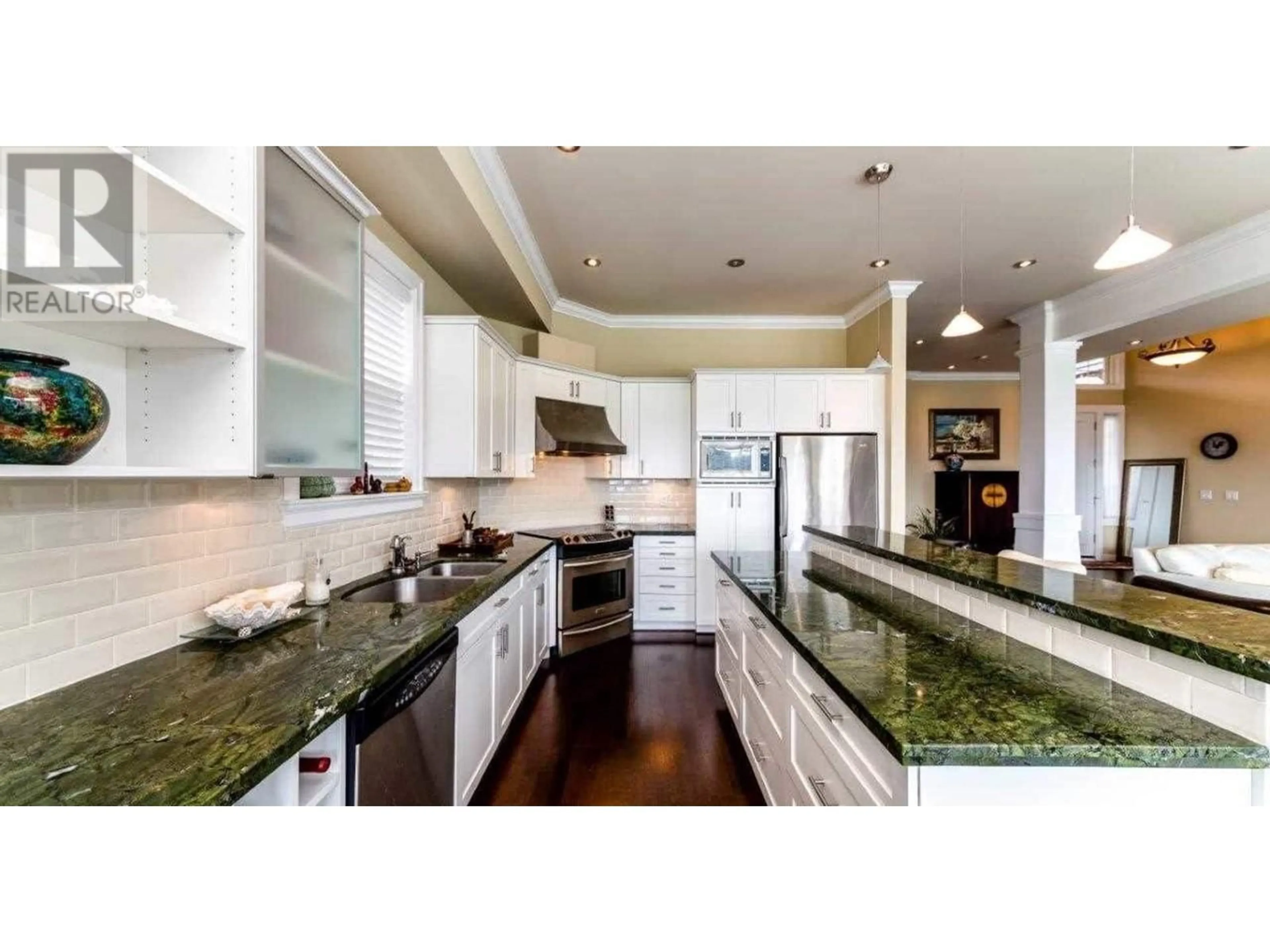 Contemporary kitchen, ceramic/tile floor for 3235 CHARTWELL LANE, Coquitlam British Columbia V3E3N1