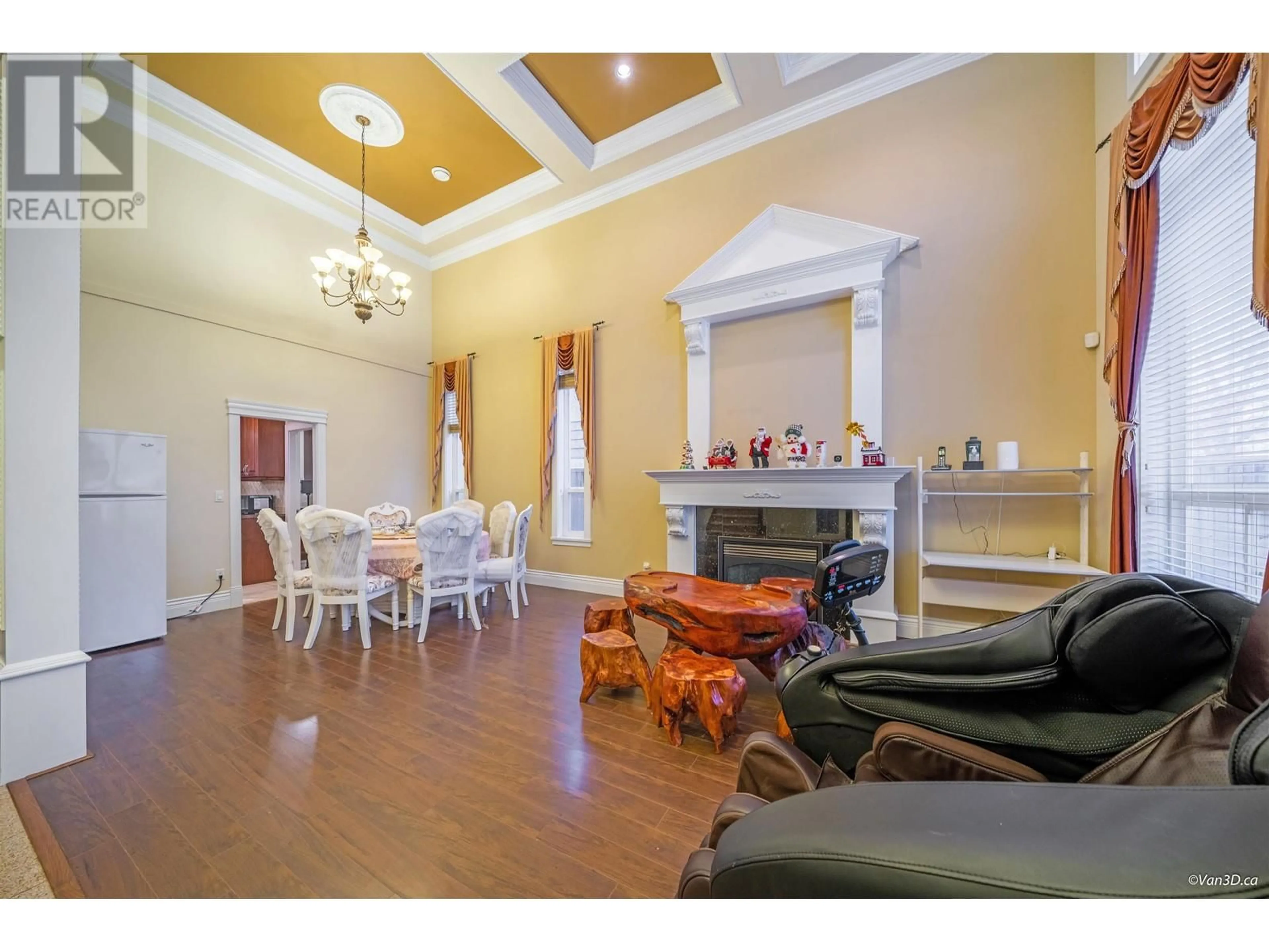 Dining room, wood/laminate floor for 6040 ADAMS PLACE, Richmond British Columbia V7C2W1