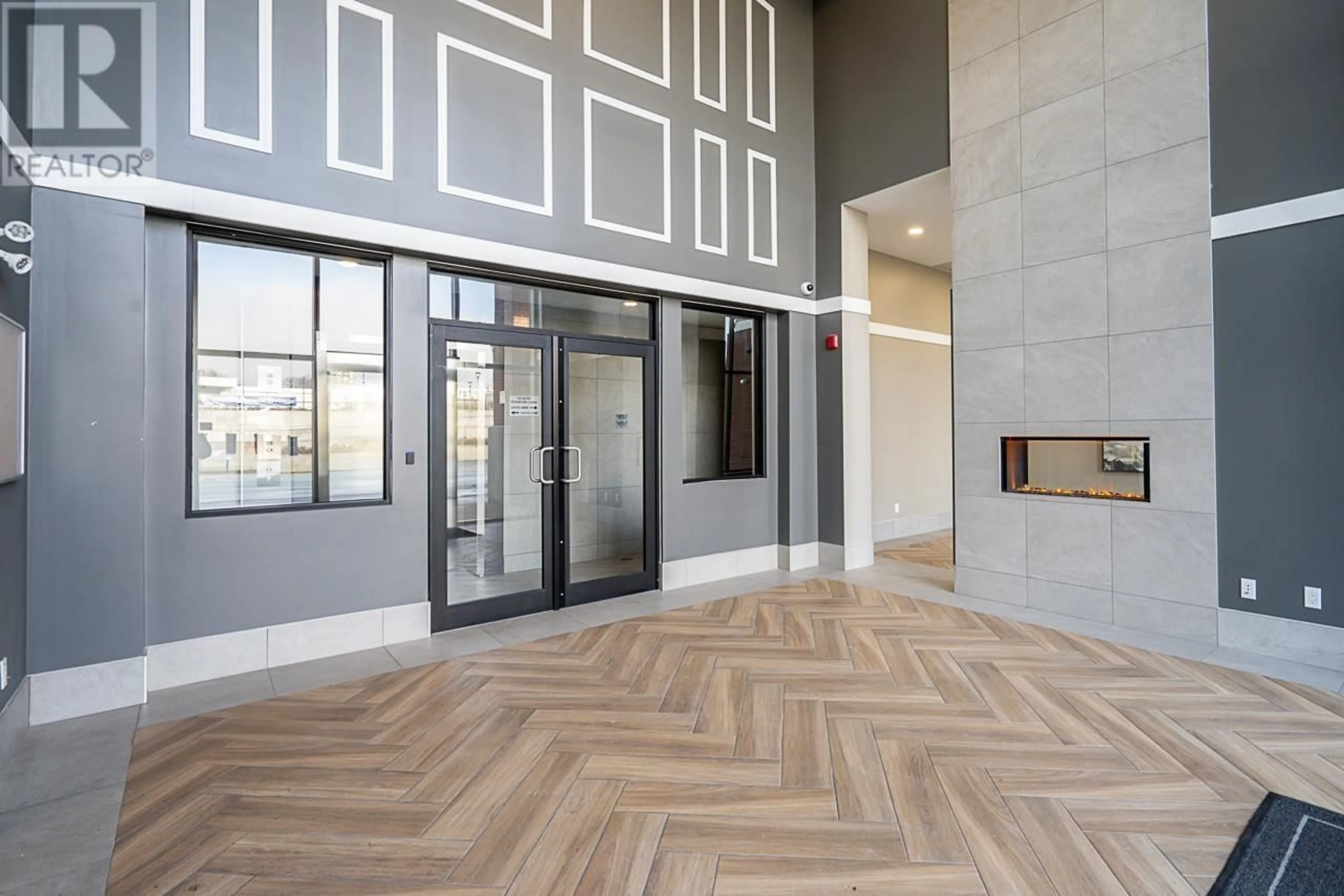 Indoor foyer for 3510 - 2180 KELLY AVENUE, Coquitlam British Columbia V3C0S4