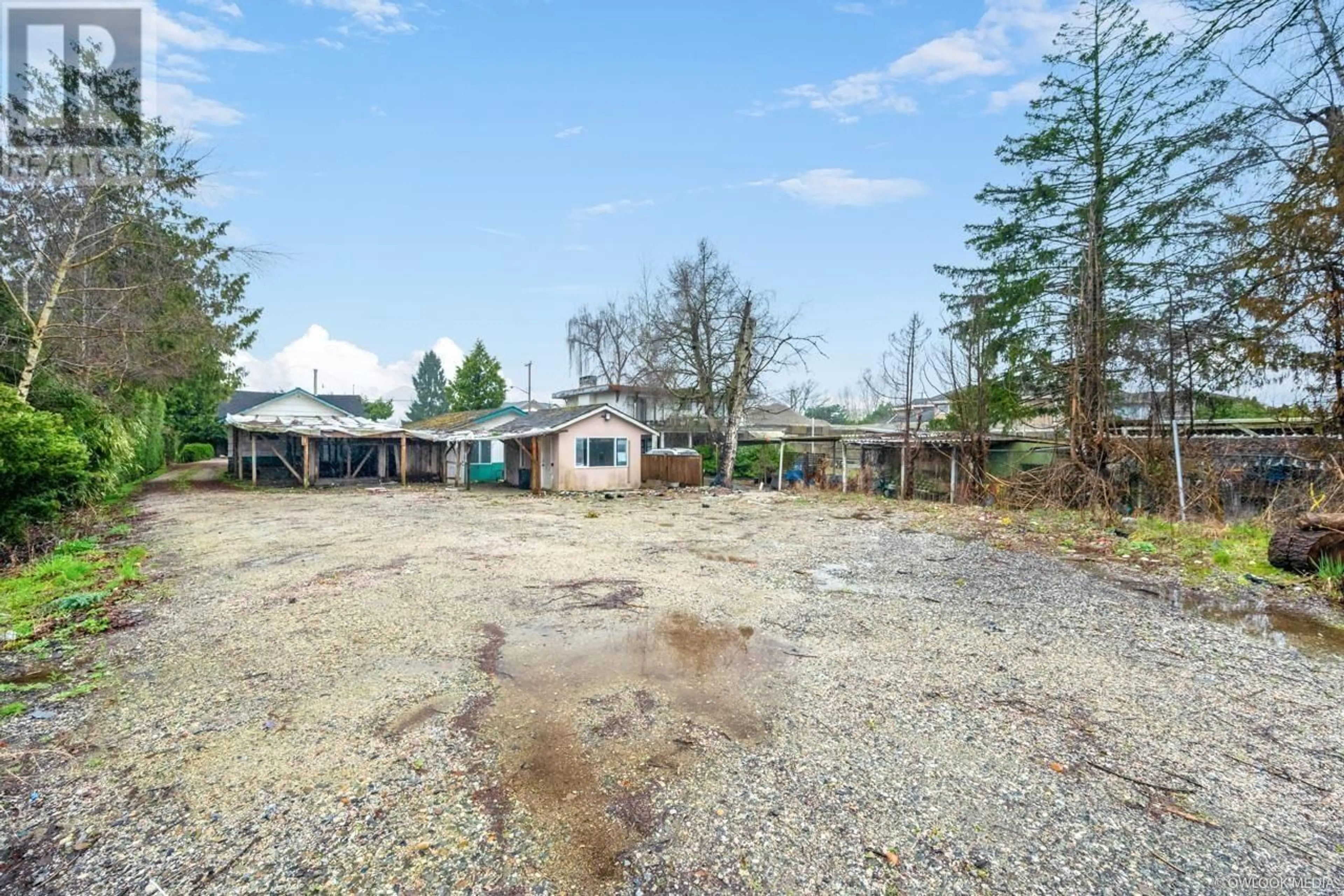 A pic from outside/outdoor area/front of a property/back of a property/a pic from drone, unknown for 13331 BLUNDELL ROAD, Richmond British Columbia V6W1B6