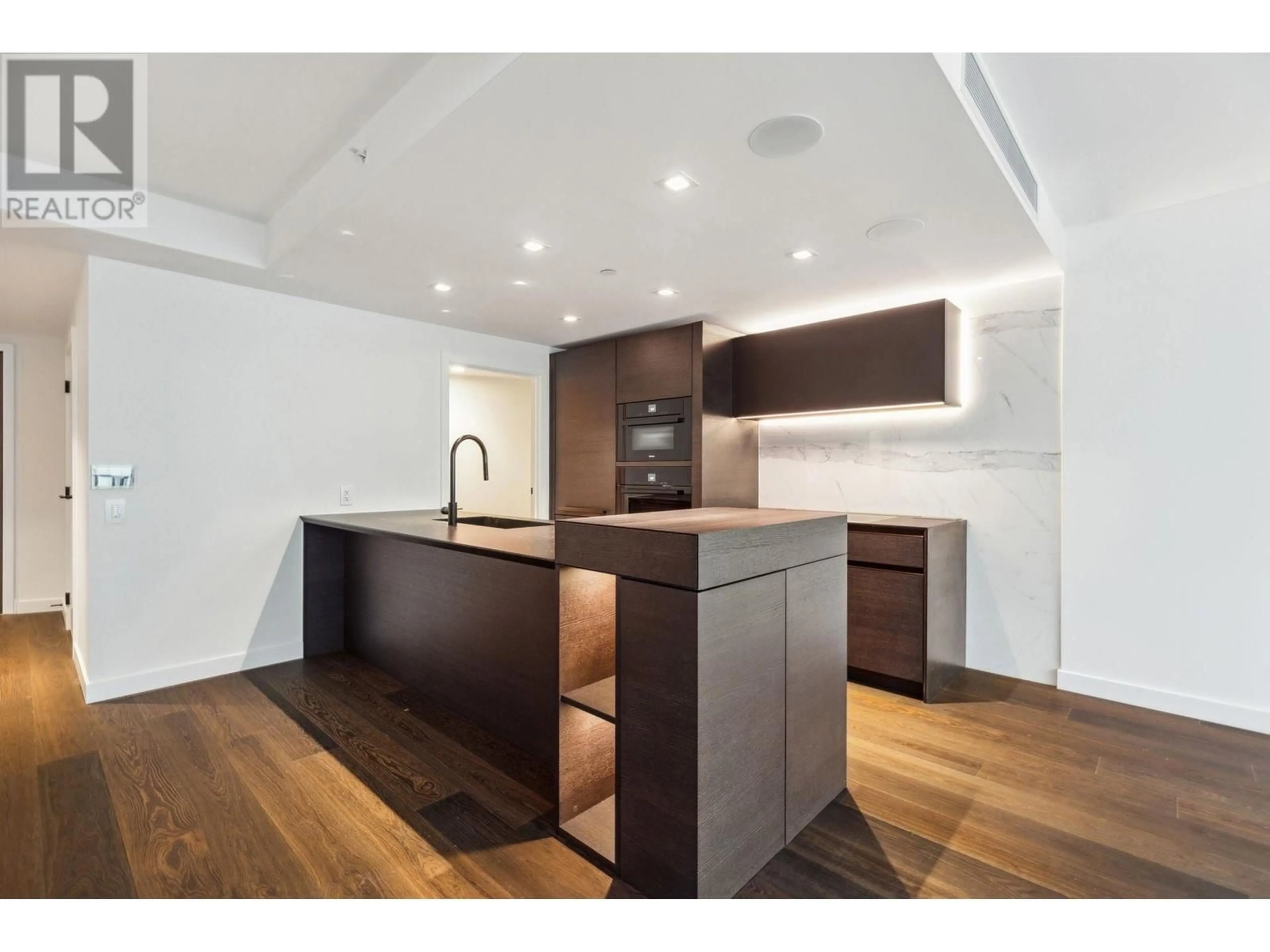 Open concept kitchen, wood/laminate floor for 1003 620 CARDERO STREET, Vancouver British Columbia V6G0C7