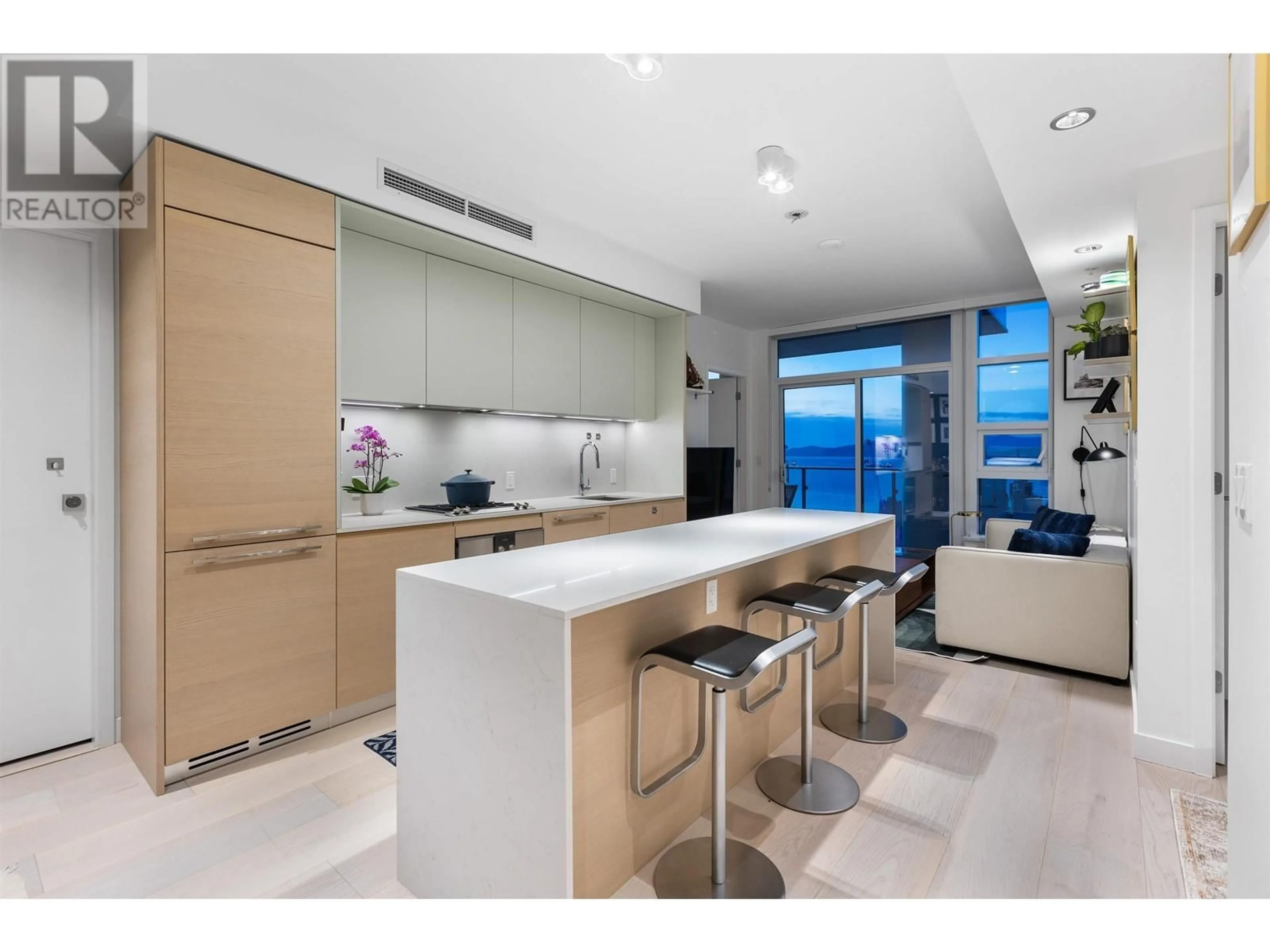 Contemporary kitchen, unknown for 3601 1289 HORNBY STREET, Vancouver British Columbia V6Z0G7