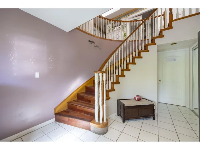 14446 BEDFORD DRIVE, Surrey 4