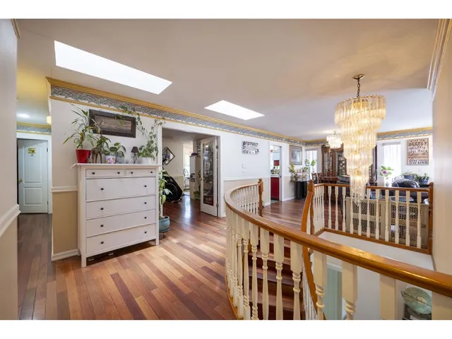 14446 BEDFORD DRIVE, Surrey 5