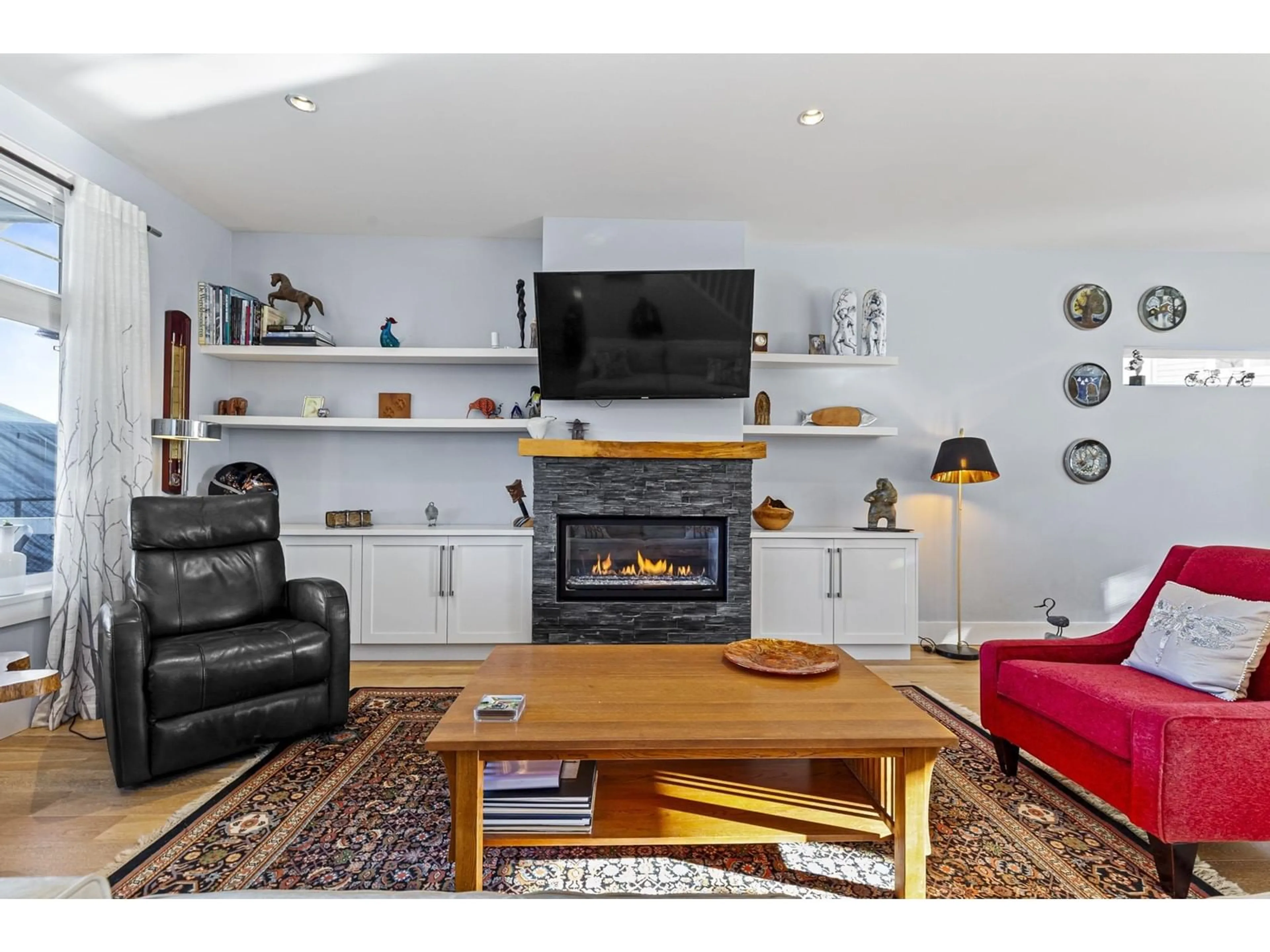 Living room with furniture, unknown for 32714 APPLEBY, Mission British Columbia V4S0A4