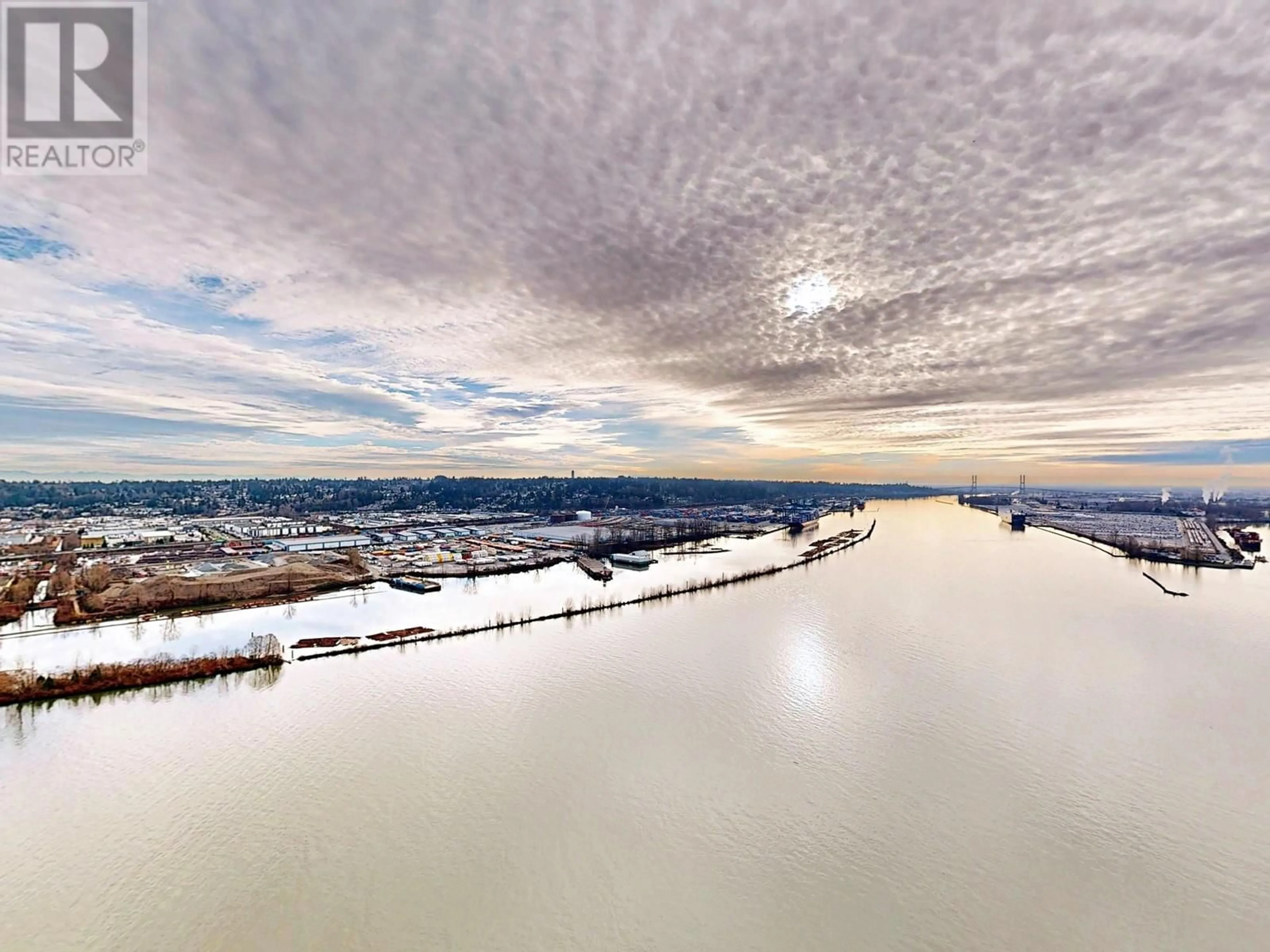 A pic from outside/outdoor area/front of a property/back of a property/a pic from drone, water/lake/river/ocean view for 3507 - 680 QUAYSIDE DRIVE, New Westminster British Columbia V6G2Z6