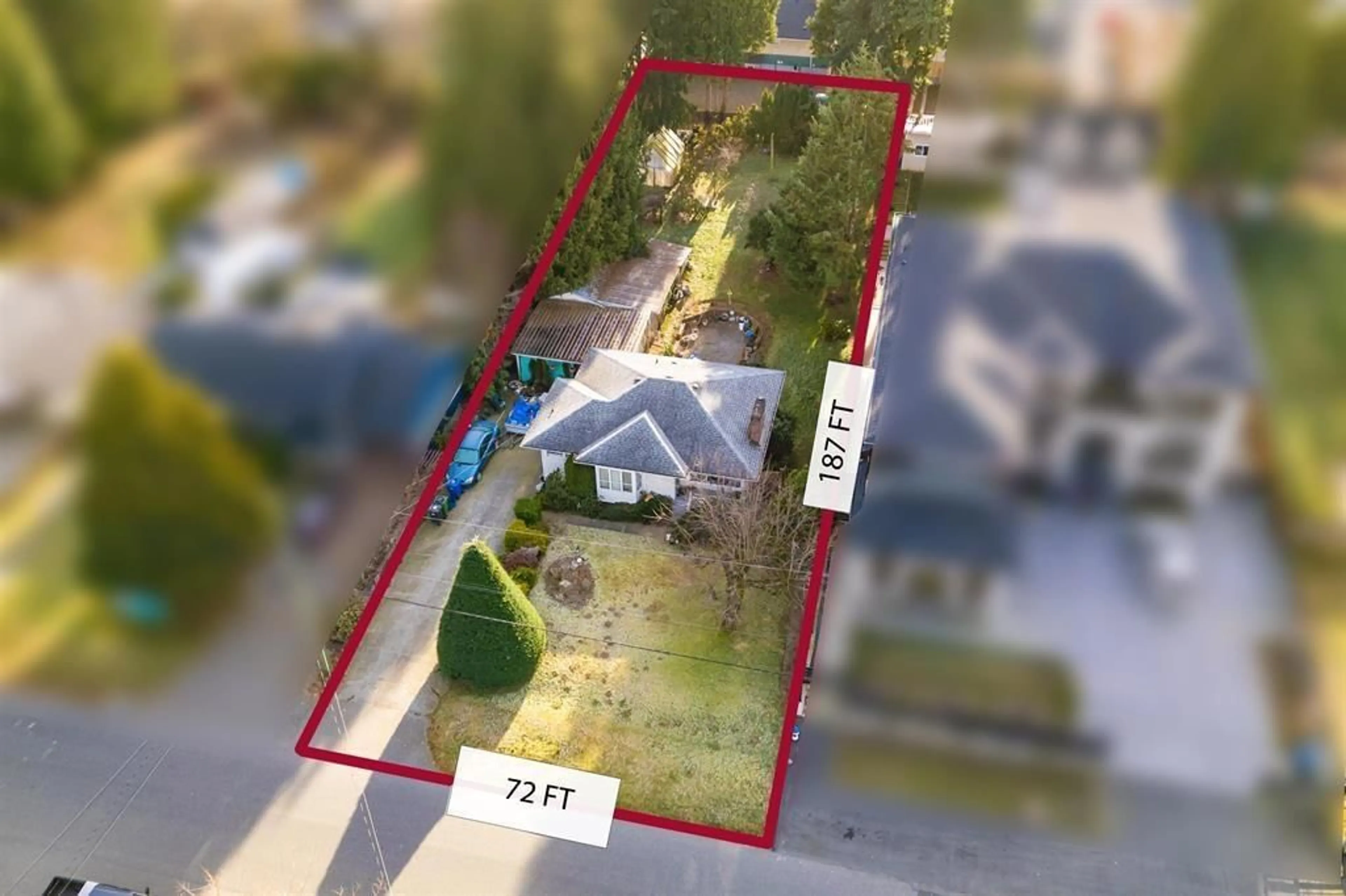 A pic from outside/outdoor area/front of a property/back of a property/a pic from drone, street for 33694 LINCOLN ROAD, Abbotsford British Columbia V4W0C4