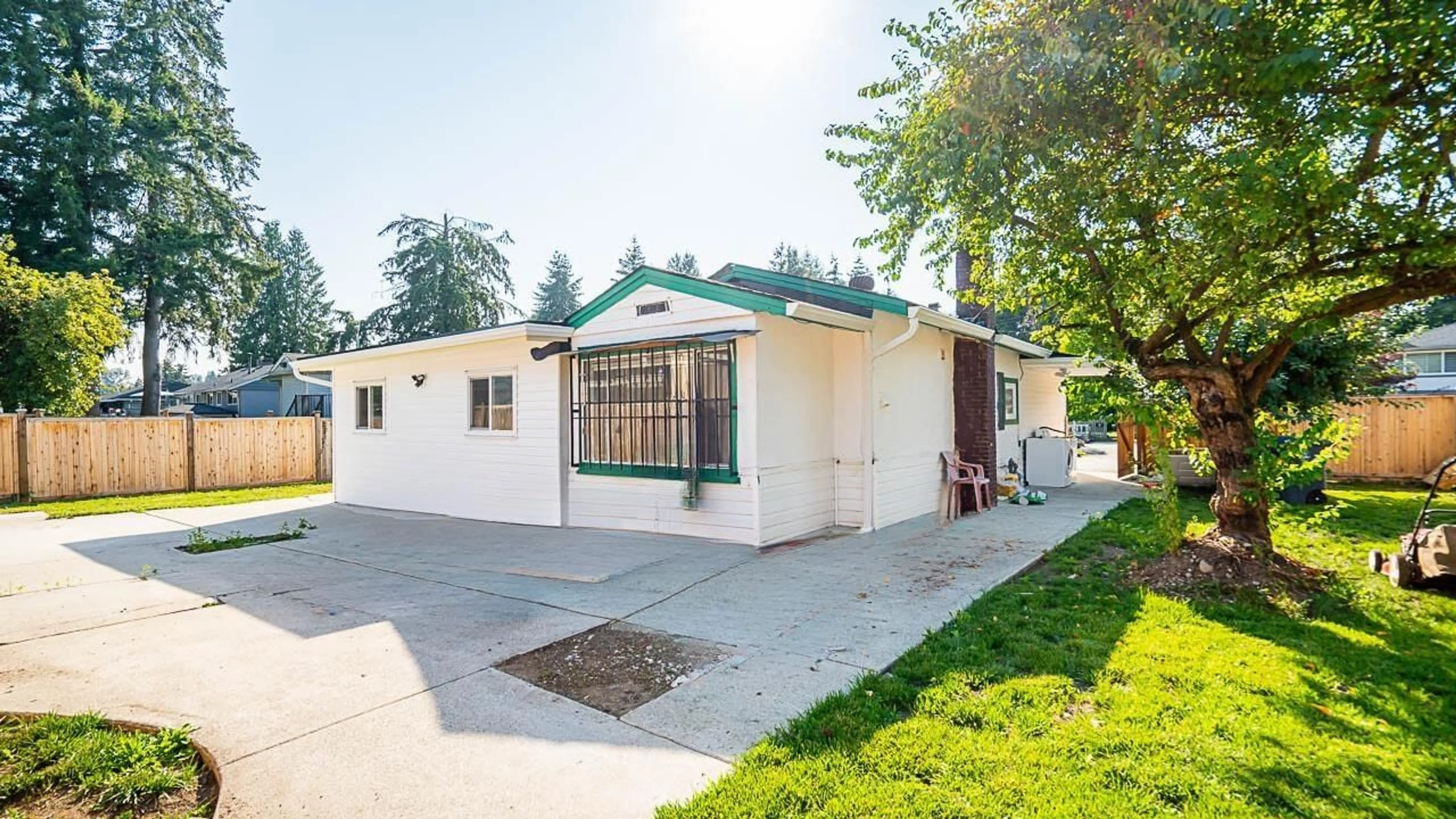 Patio, street for 10064 127B, Surrey British Columbia V3V5M3