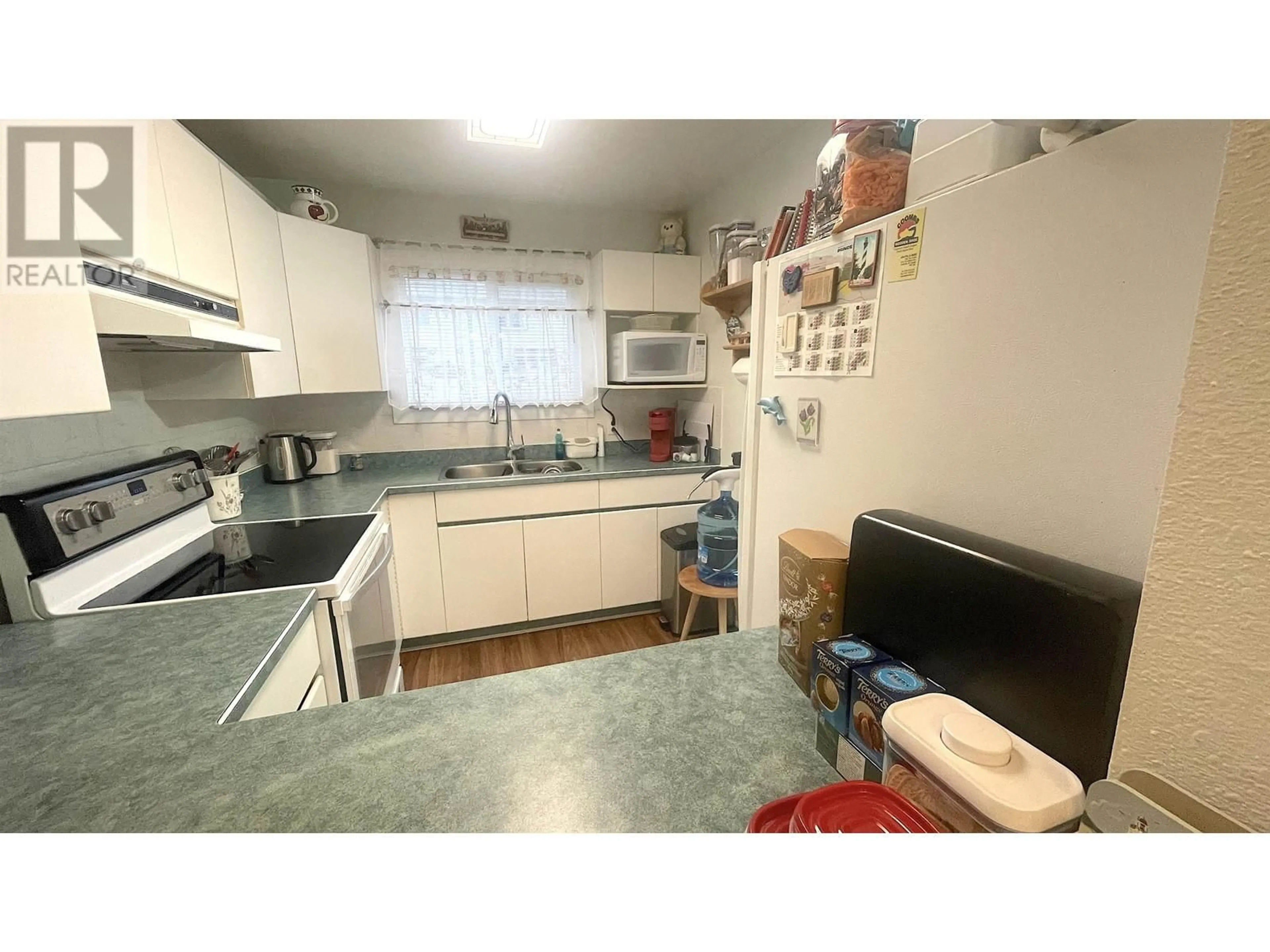 Standard kitchen, unknown for 590 E 4TH AVENUE, Prince Rupert British Columbia V8J3Y2