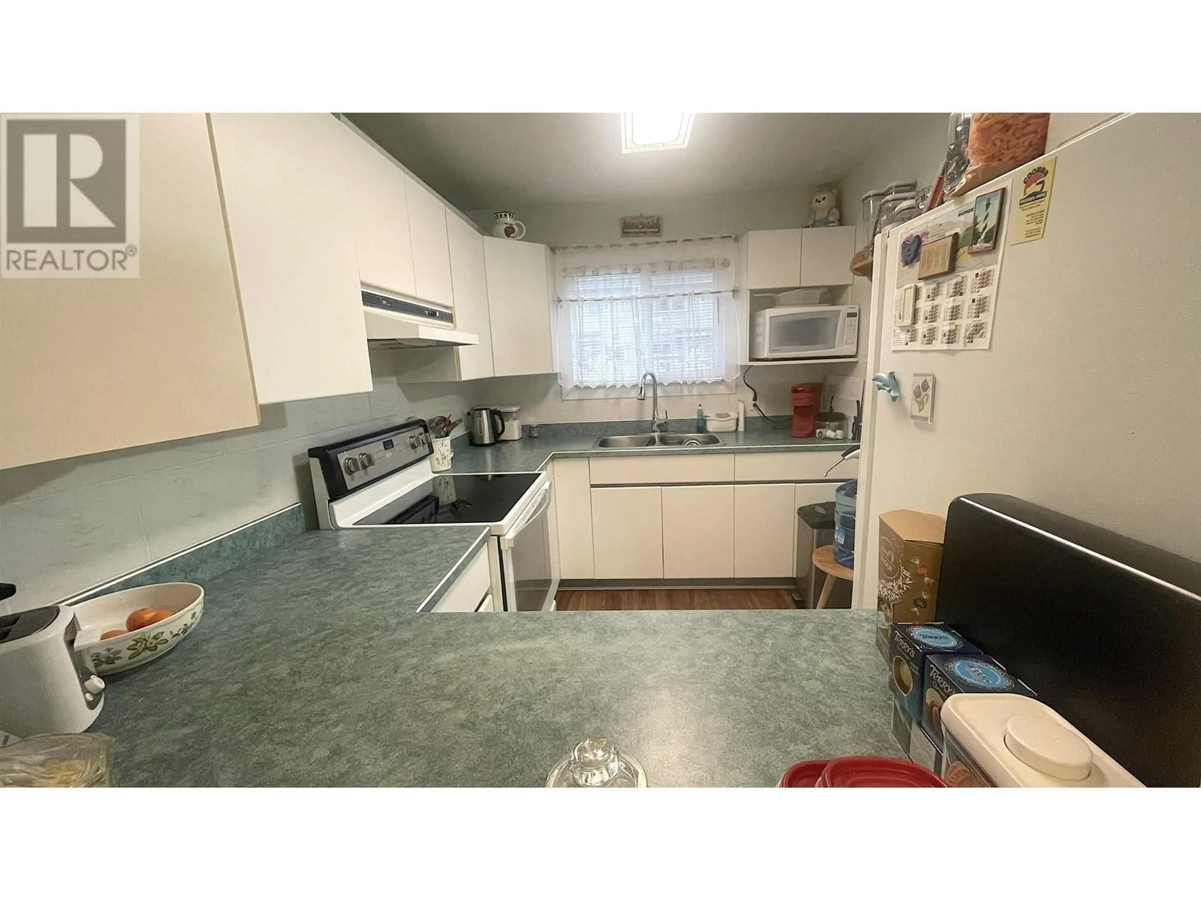 Standard kitchen, unknown for 590 E 4TH AVENUE, Prince Rupert British Columbia V8J3Y2