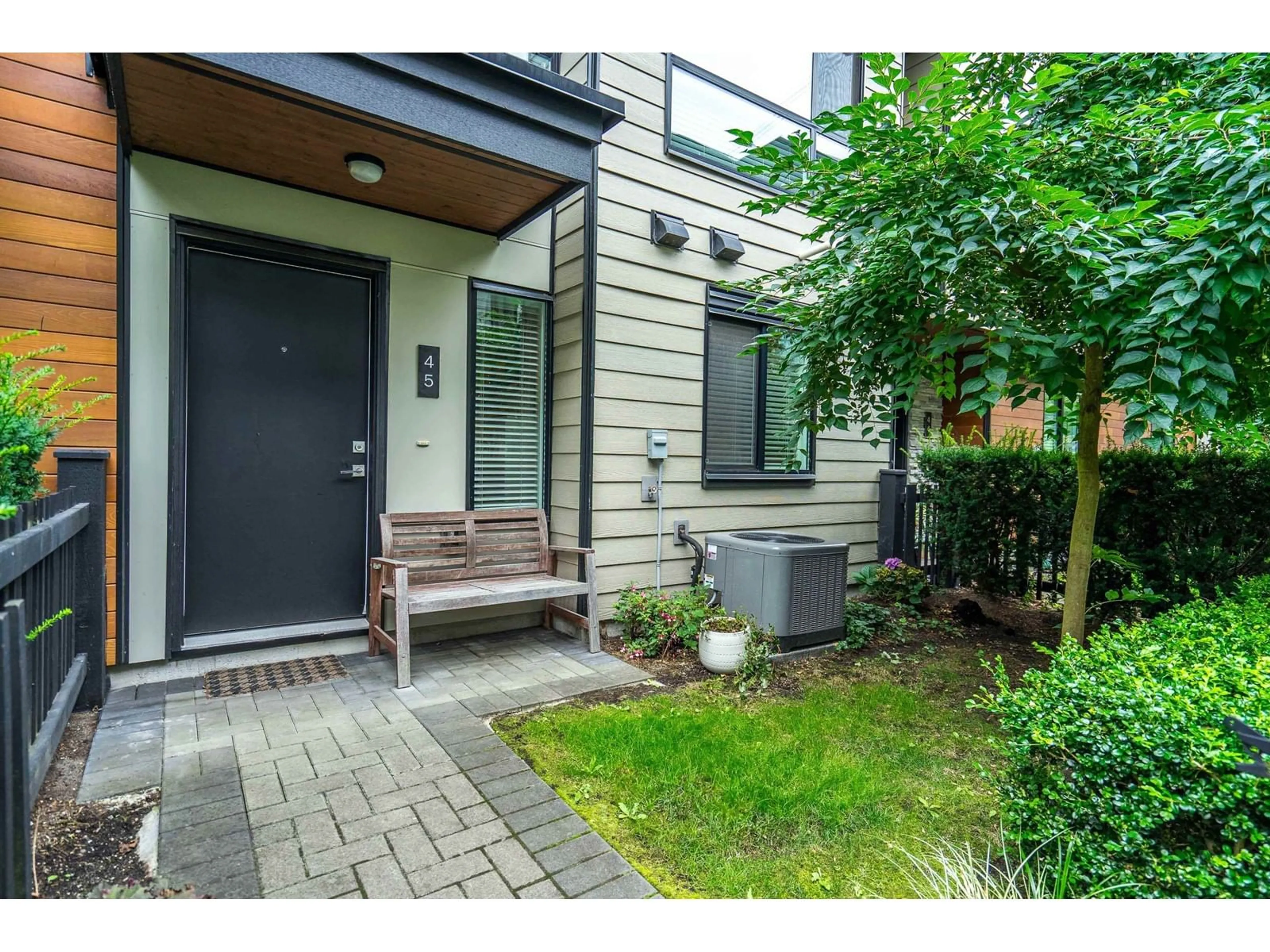 Patio, street for 45 15688 28 AVENUE, Surrey British Columbia V3Z0N1